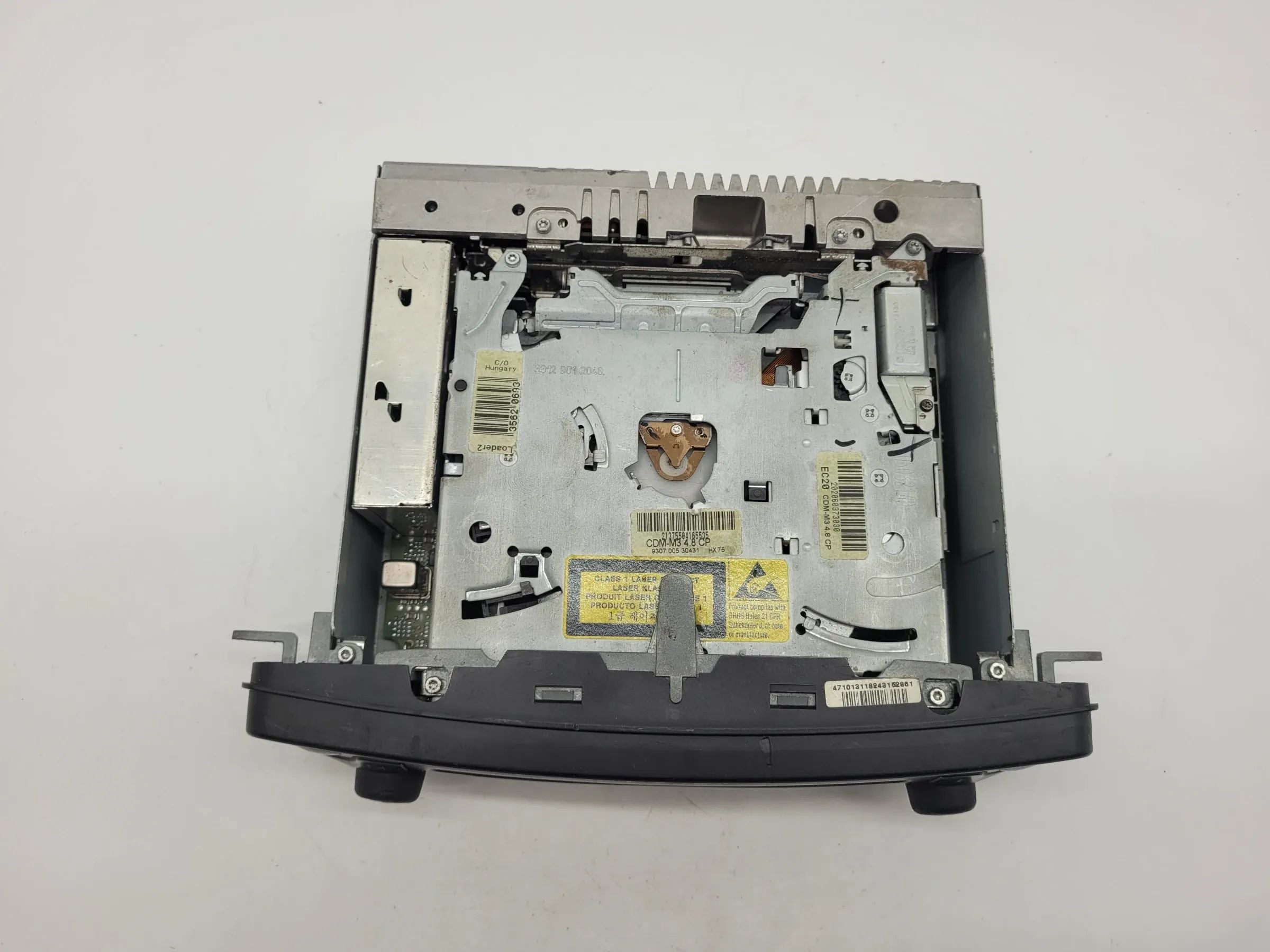 Original Mercedes-Benz C-Klasse (W203) CD-Radio Autoradio A2038204685