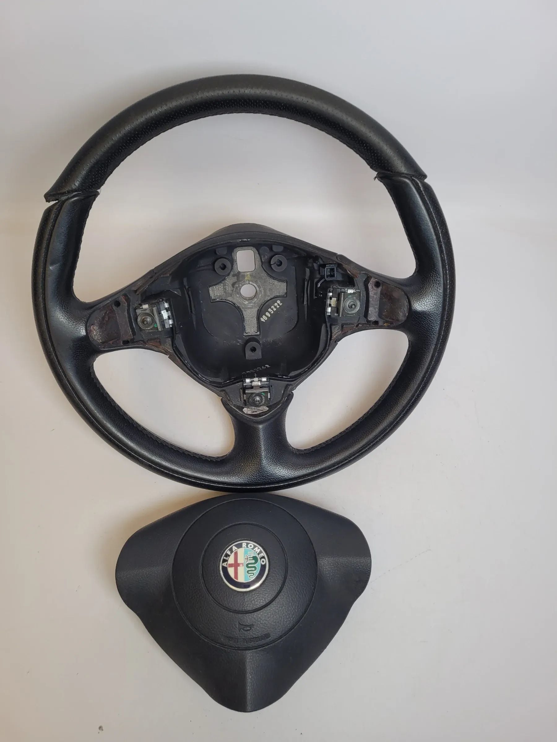 Original Alfa Romeo 147 (937) 3-Speichen Lenkrad 735289920