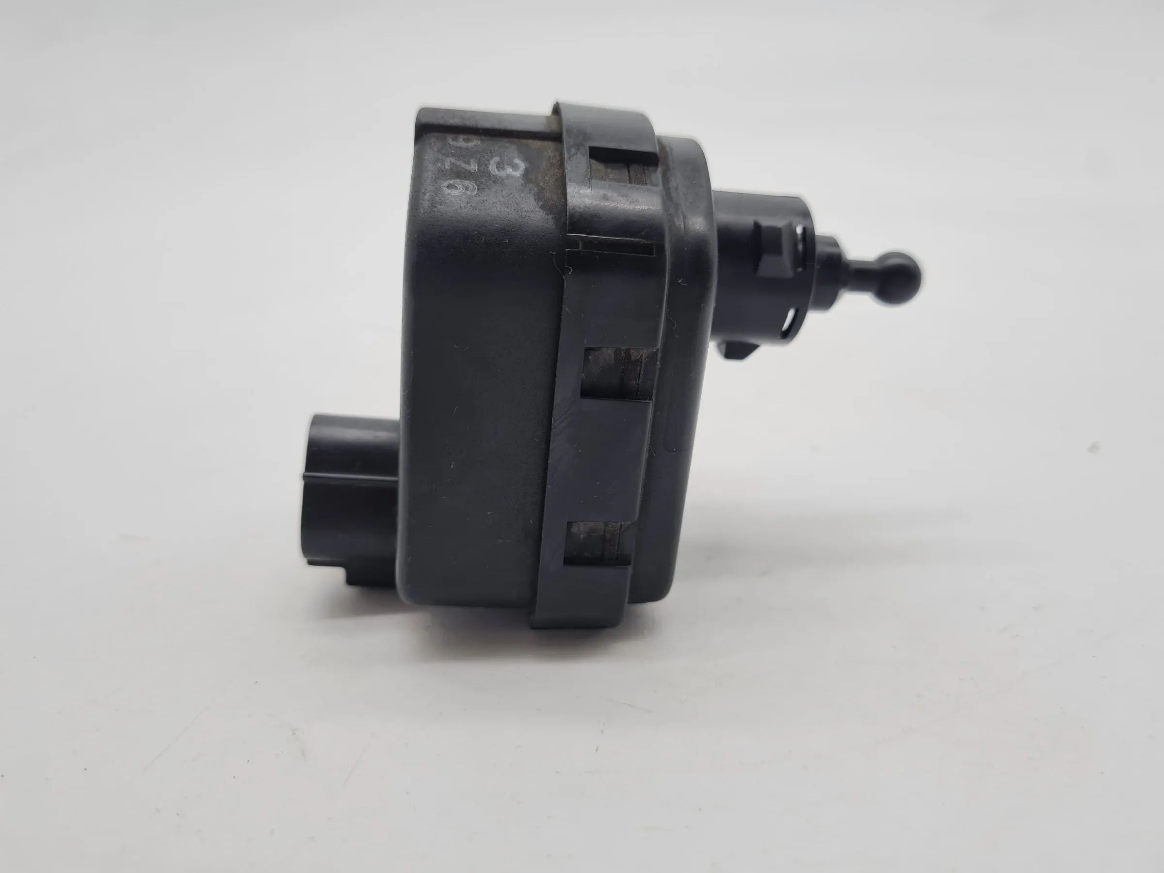 Original Daihatsu Cuore V (L7) Scheinwerfer Stellmotor LWR L/R 37221-76661