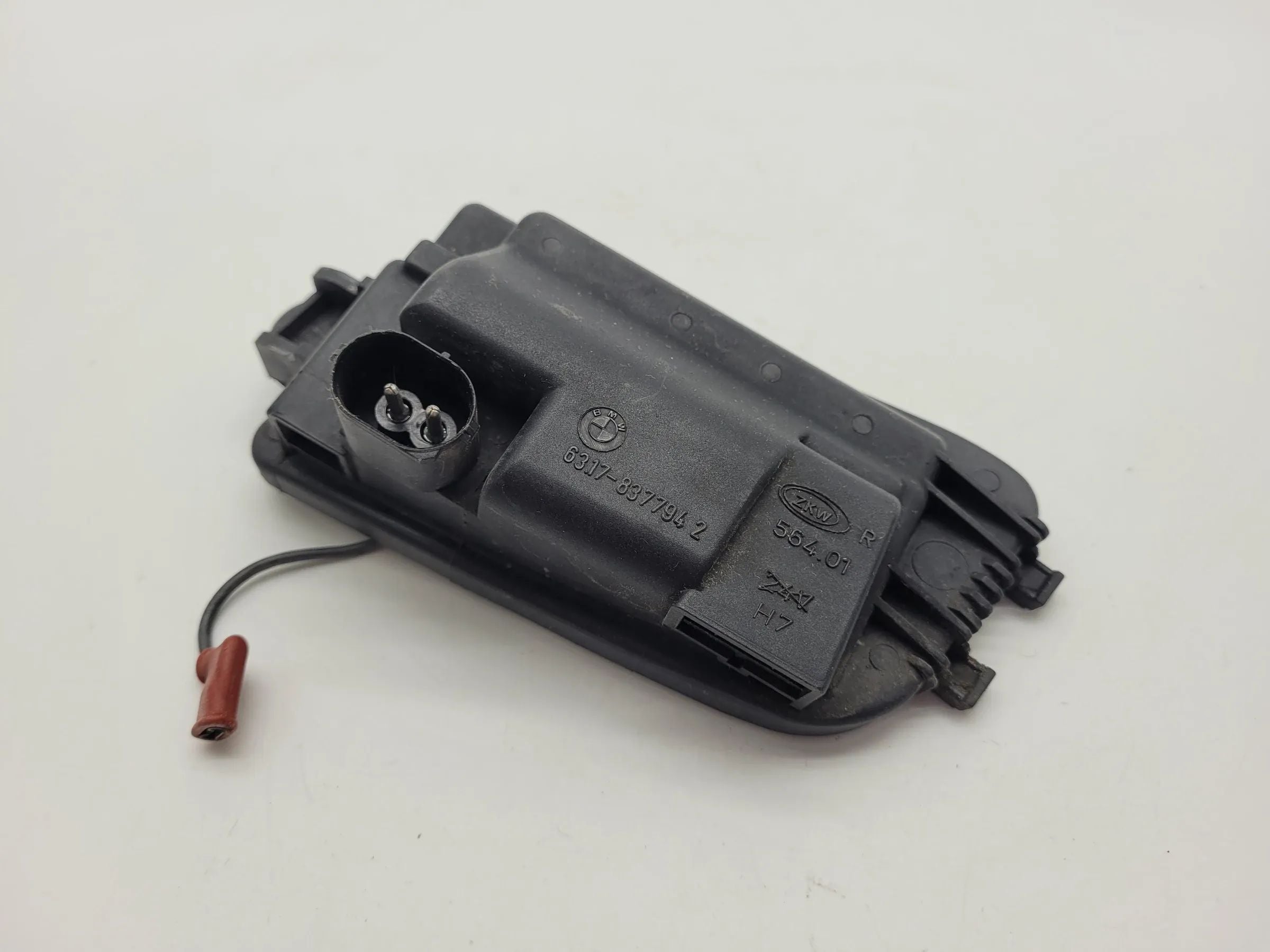 Original BMW 5er (E39) Nebelscheinwerfer Kappe Deckel Rechts 63.17-8377942