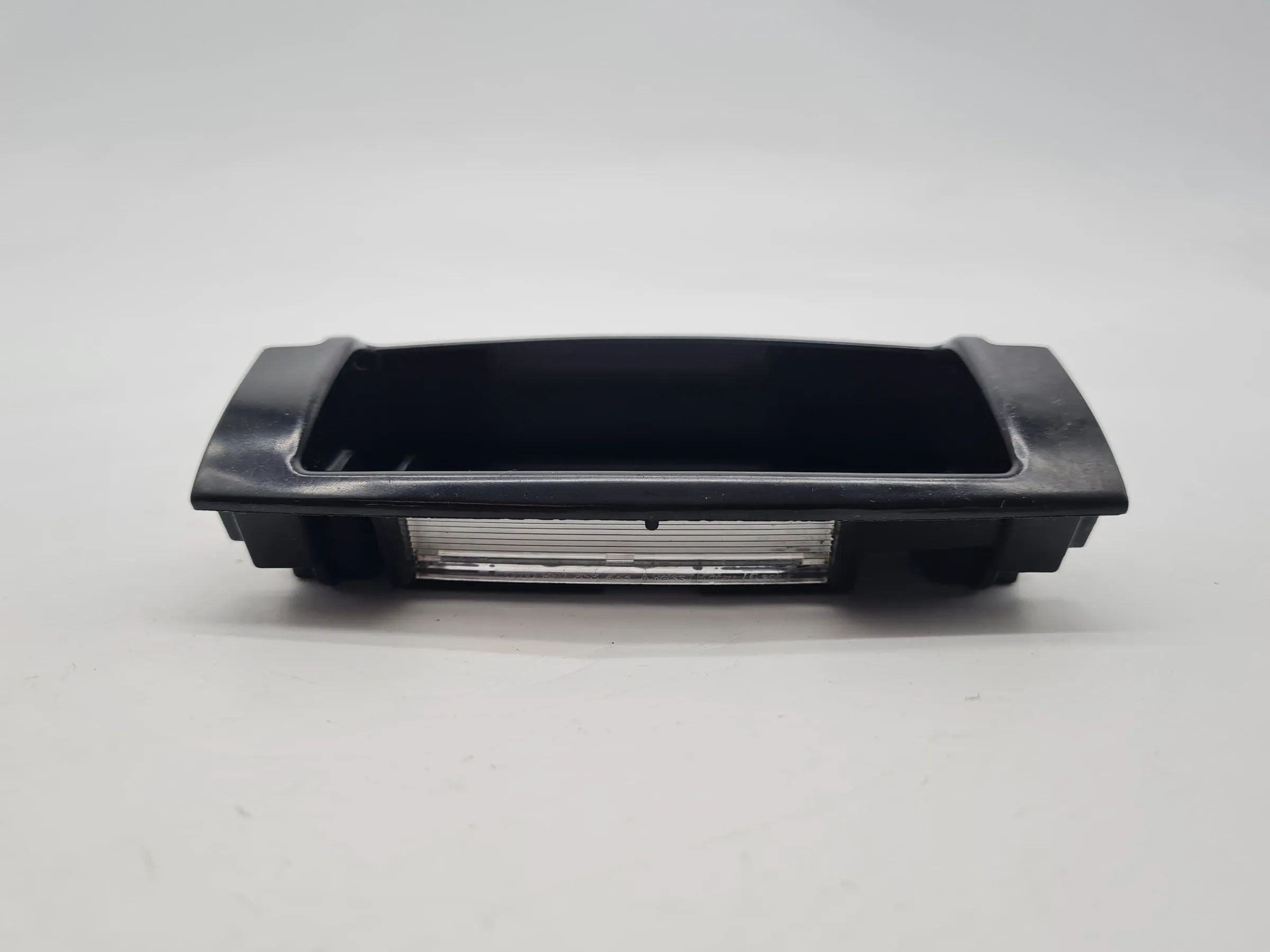Original Audi A4 (8E/B6/B7) Einsatz Aschenbecher Hinten 8E0857961