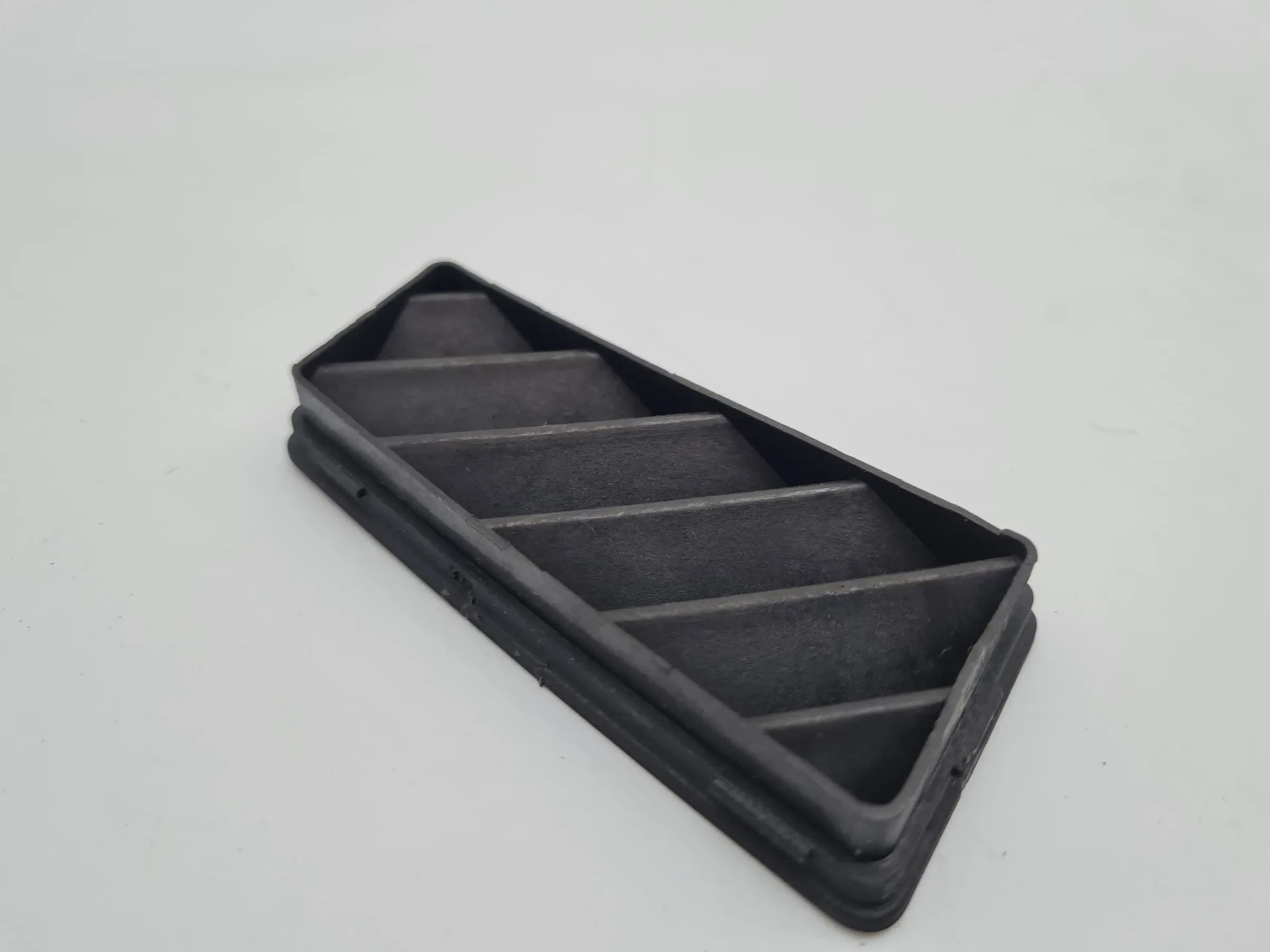 Original Audi A4 (8E/B6/B7) Luftgitter Blende Armaturenbrett Rechts 8E0819794B
