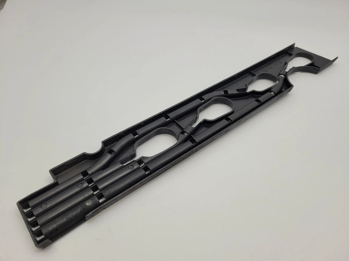 VW Golf IV 4 (1J5/1J1) Führungsrohr Zündkabel Blende 036905487A