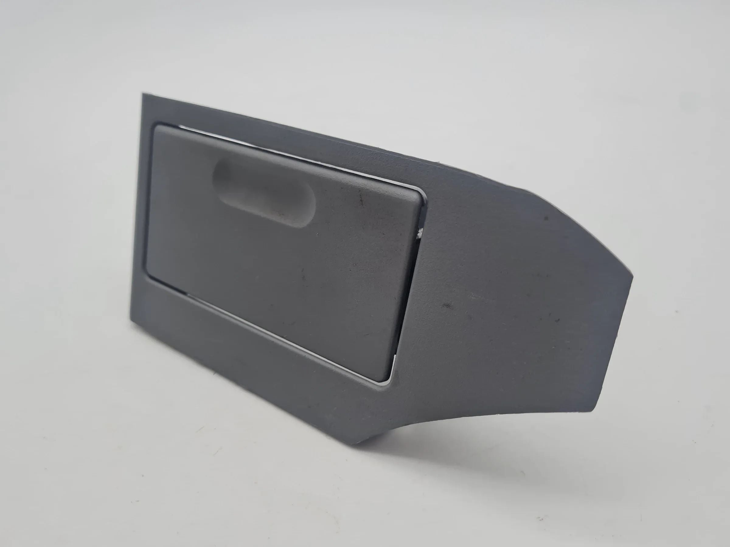 Original BMW 5er (E39) Aschenbecher Rechts 8200234