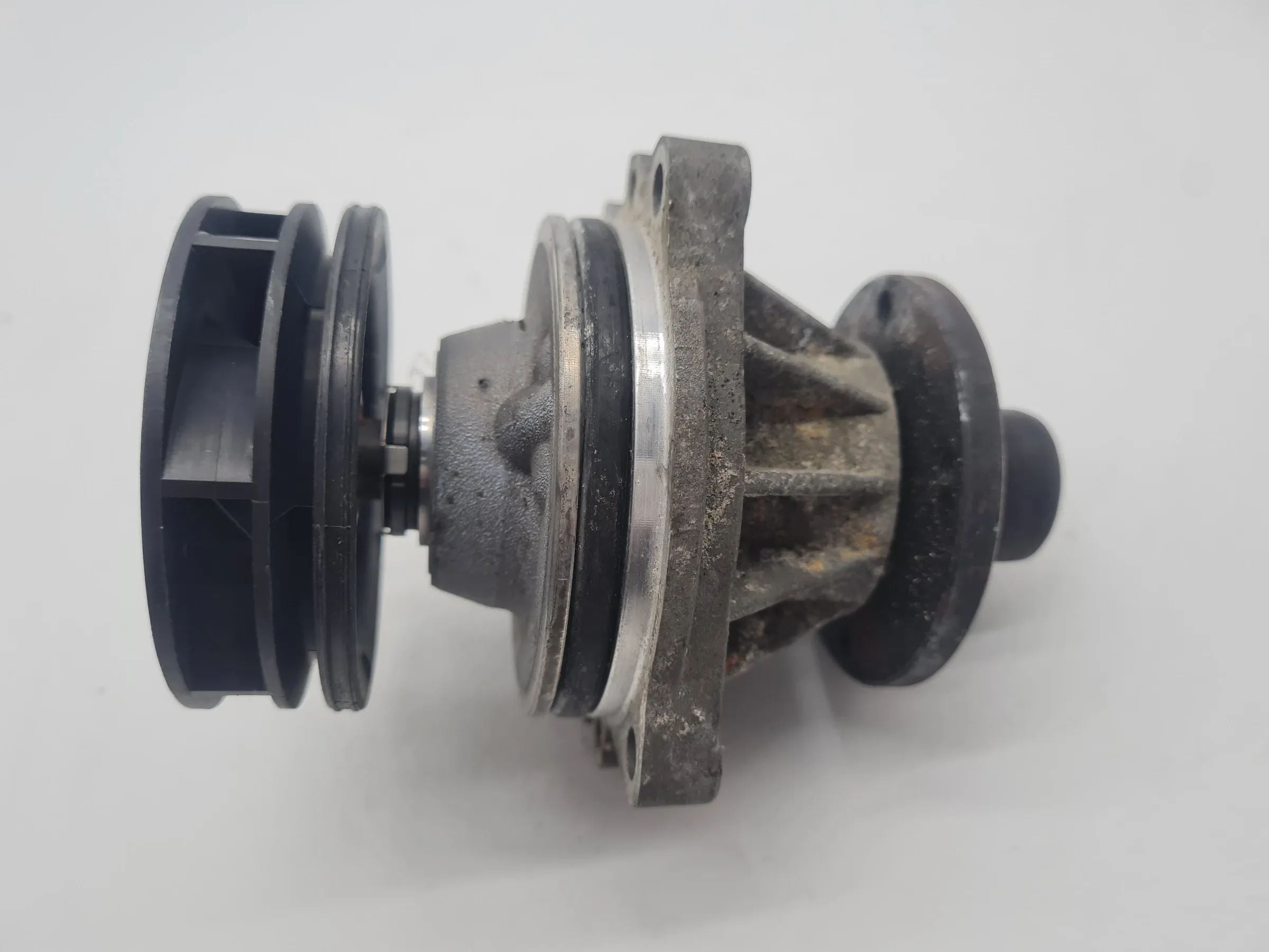 Original BMW (E38/E46/E60/Z3) Wasserpumpe Kühlmittelpumpe 17317413