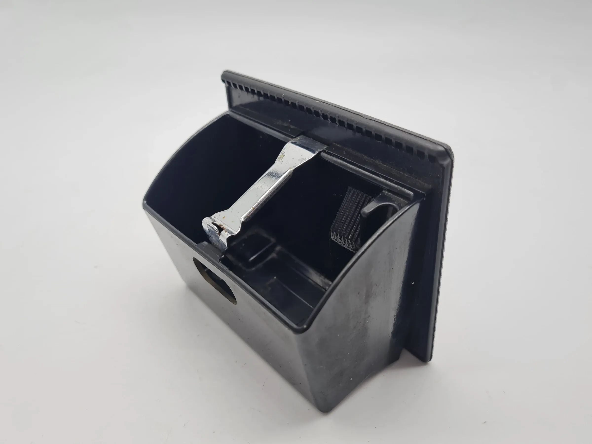 Original Mercedes-Benz C-Klasse (W203) Aschenbecher A2038100430