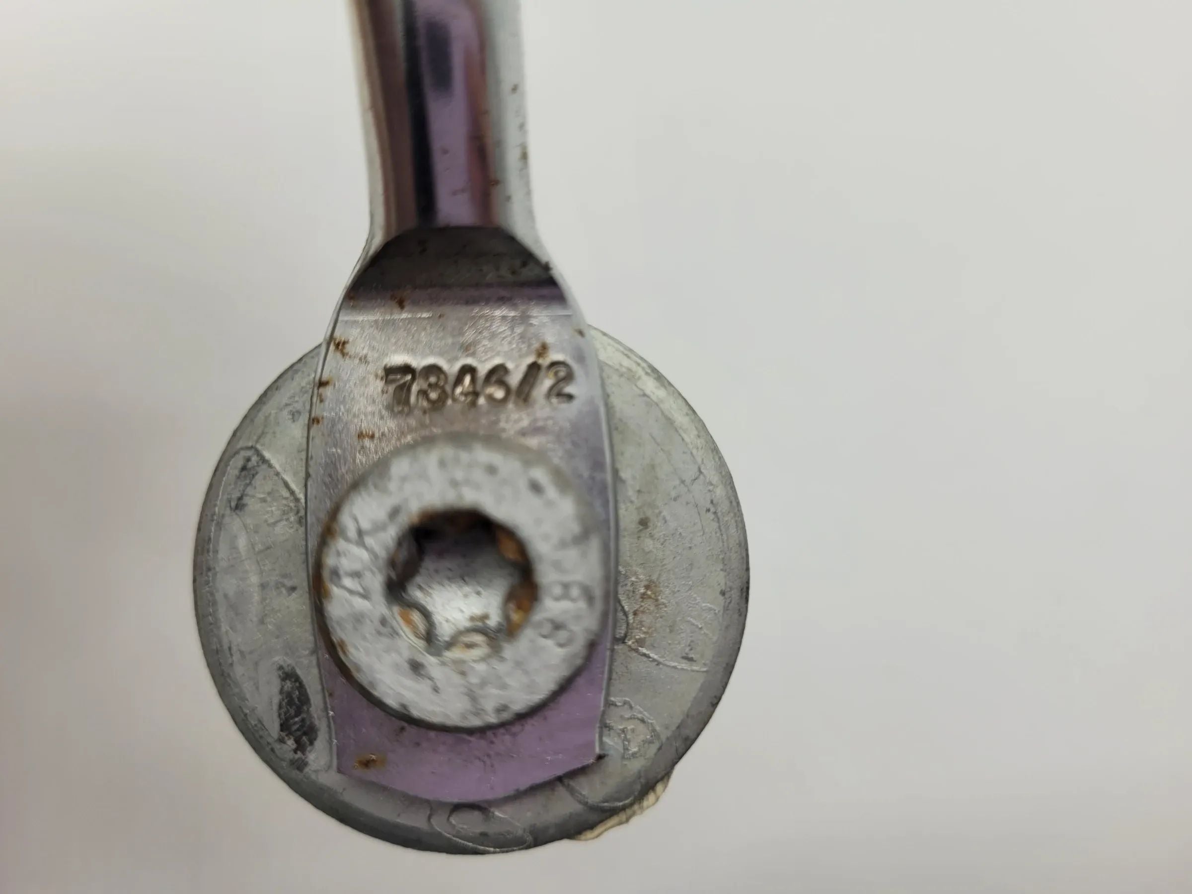 Original Mercedes-Benz CLK/SL Sicherheitsgurt Halterung Vorne A2038680287