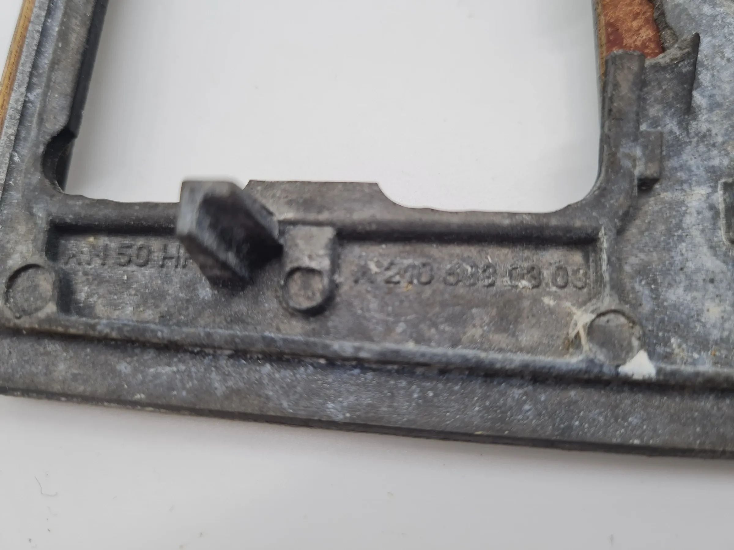 Original Mercedes E-Klasse (W210) Abdeckung Mittelkonsole Holzoptik A2106880308