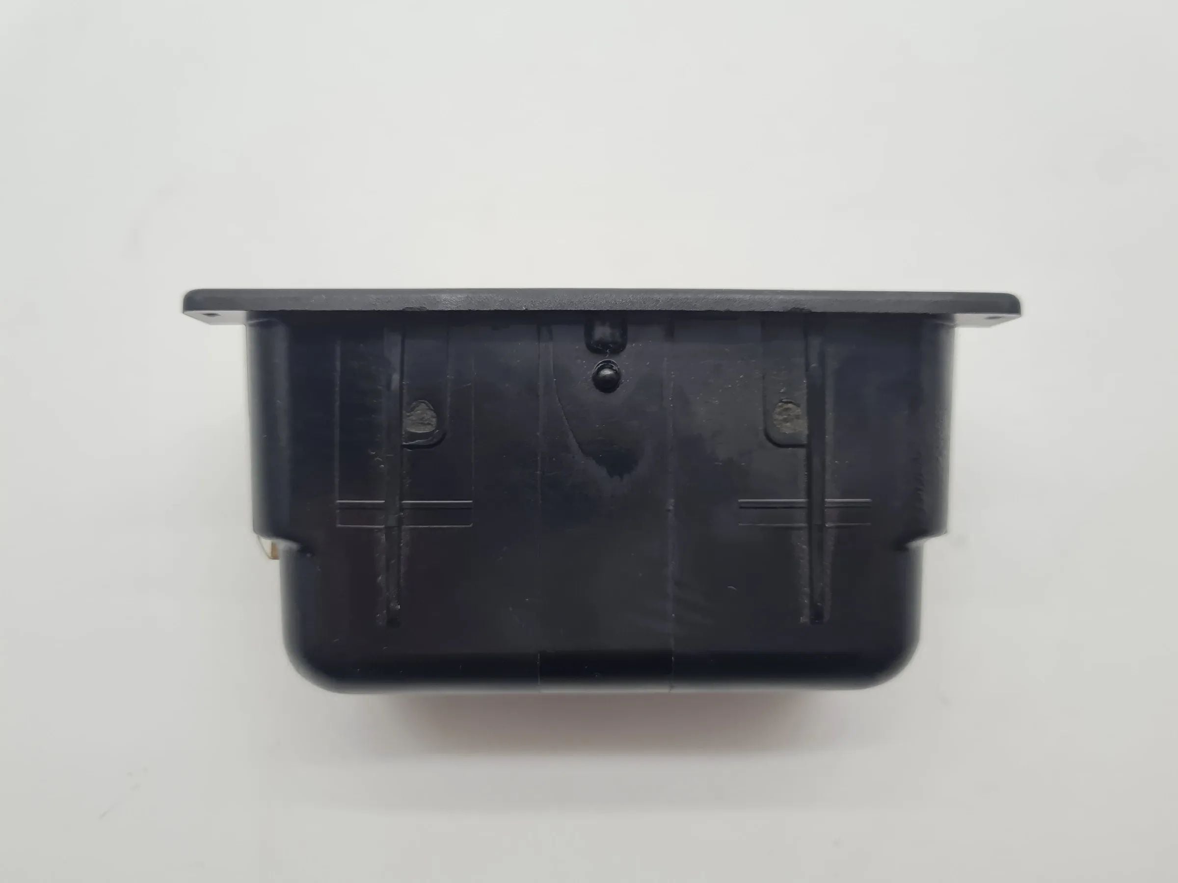 Original Opel Vectra C / Signum (Z03/Z02) Aschenebechereinsatz 24443186