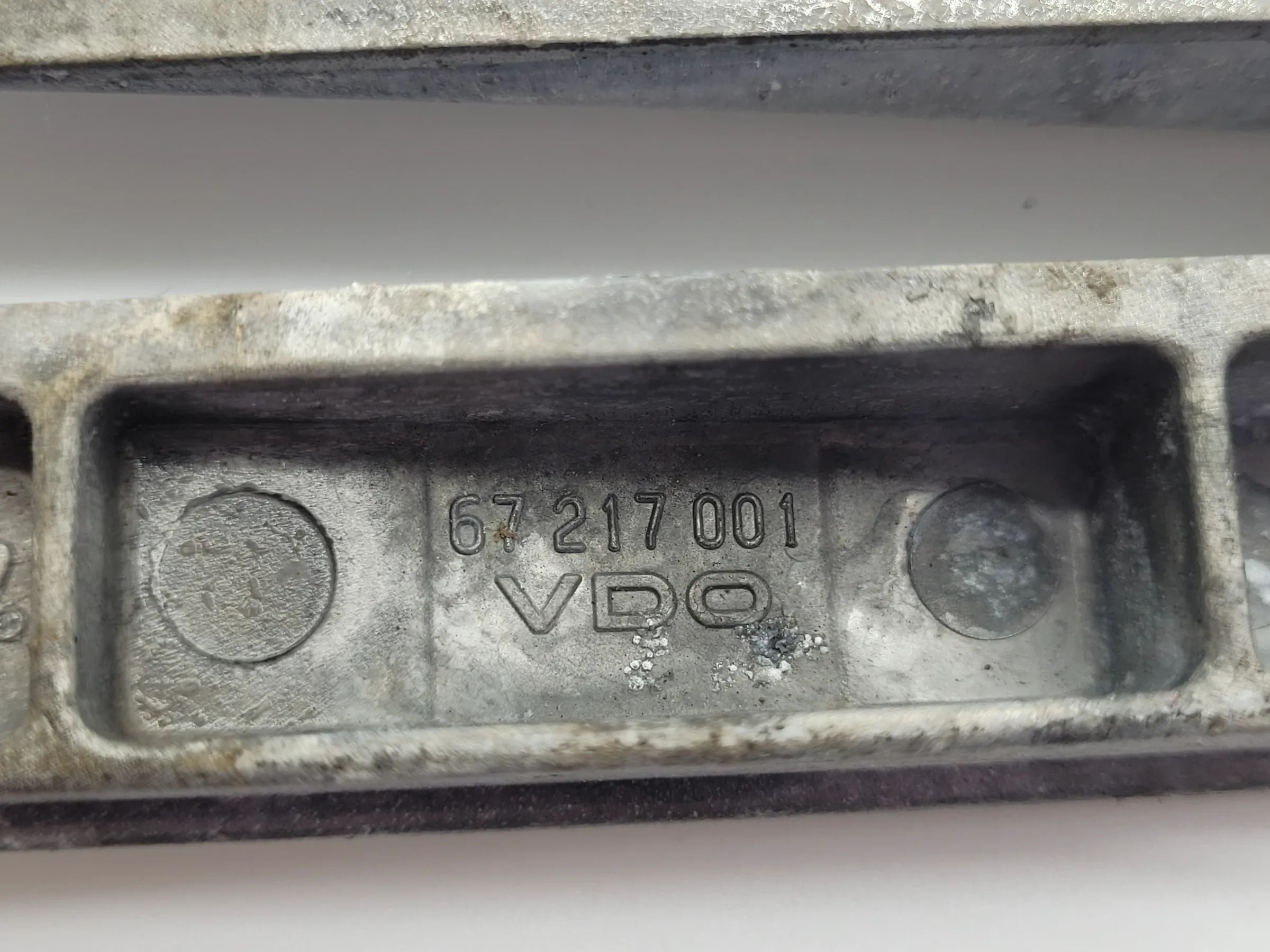 Original Smart FourTwo (450) Schließkeil Armaturenbrettbefestigung 4500001242