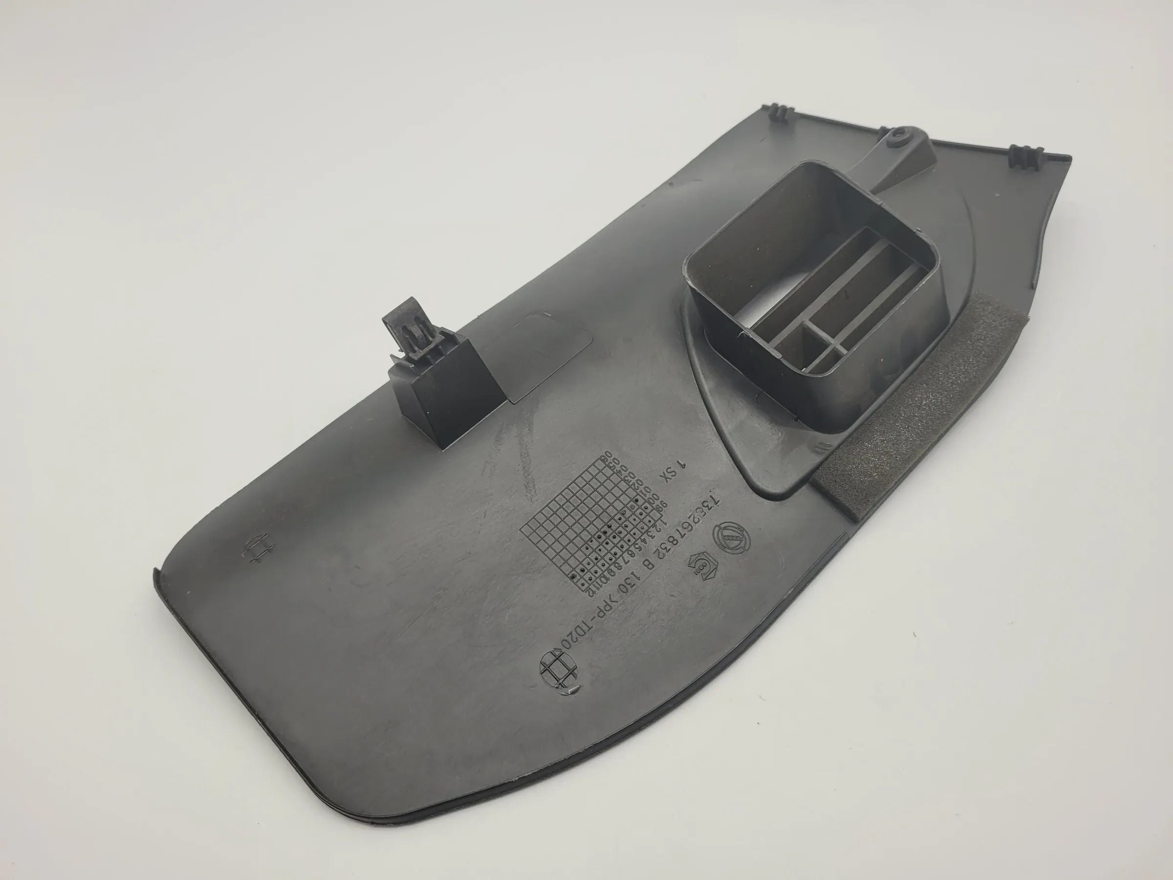 Original Fiat Punto (188) Verkleidung Luftgitter Fußraum Links 735267832