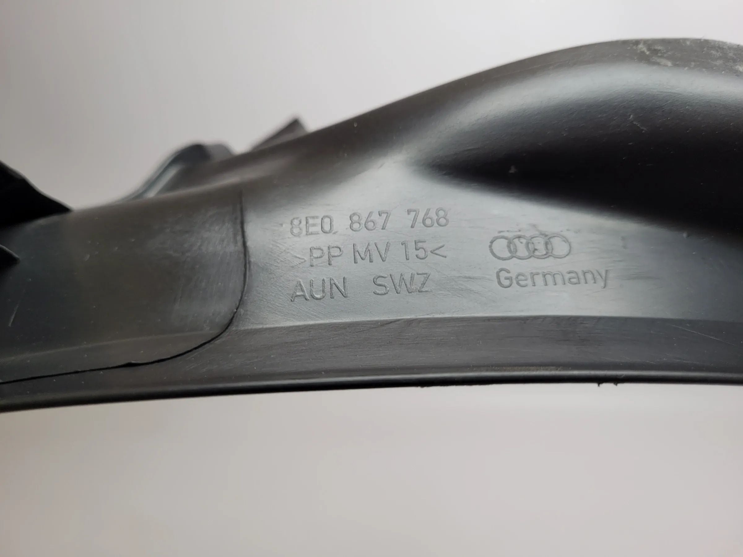 Original Audi A4 Avant (8E) Einstiegsleiste Hinten Rechts 8E08677312