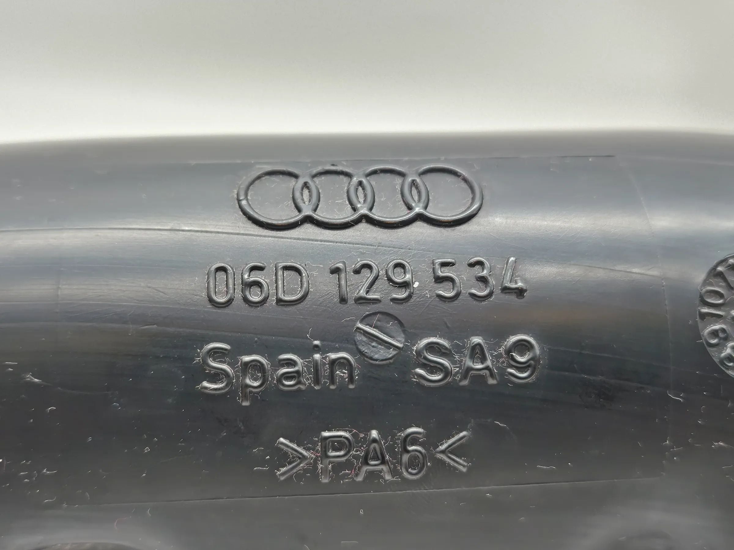 Original AUDI A4 B6 B7 8E 2.0 +FSI AWA ANSAUGSCHLAUCH 06D129534