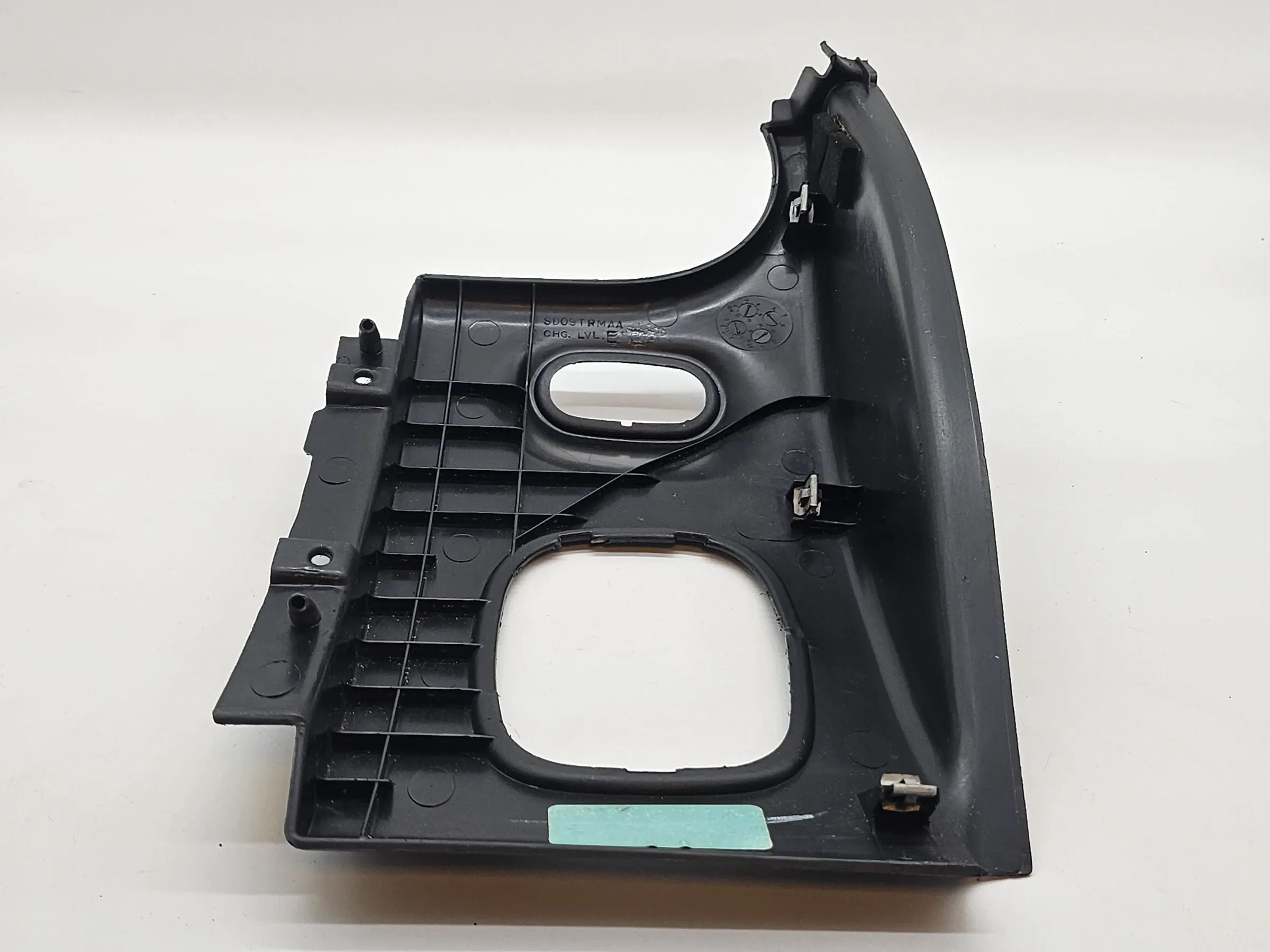 Chrysler PT Cruiser Turbo Verkleidung Armaturenbrett unterhalb links sd09trmaa