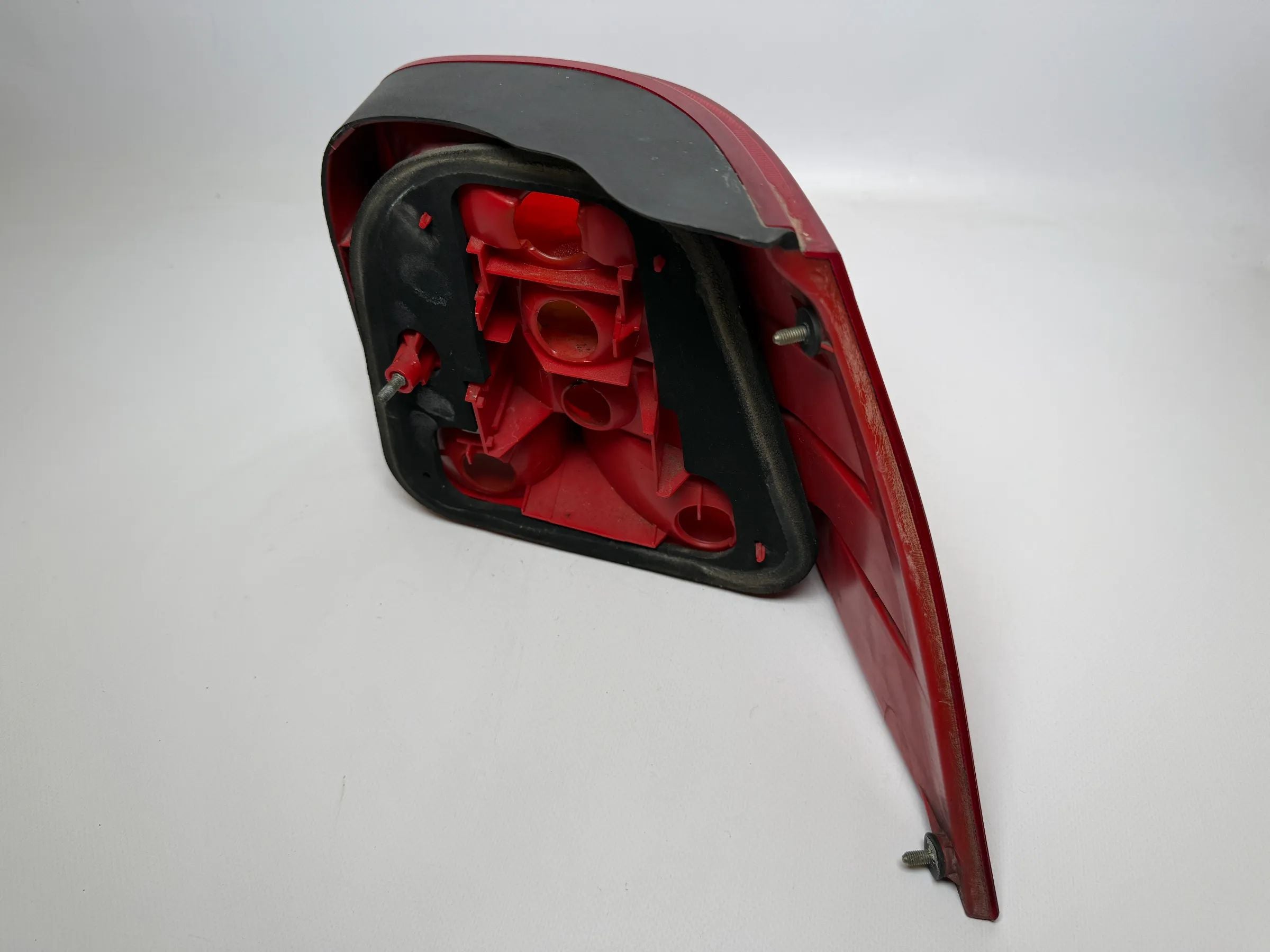 Original VW Golf IV 4 (1J1) Rear & Brake Light Left Valeo 1J6945095Q
