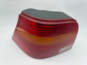 Original VW Golf IV 4 (1J1) Rück-  Bremsleuchte Links Magneti Marelli 1J6945095Q