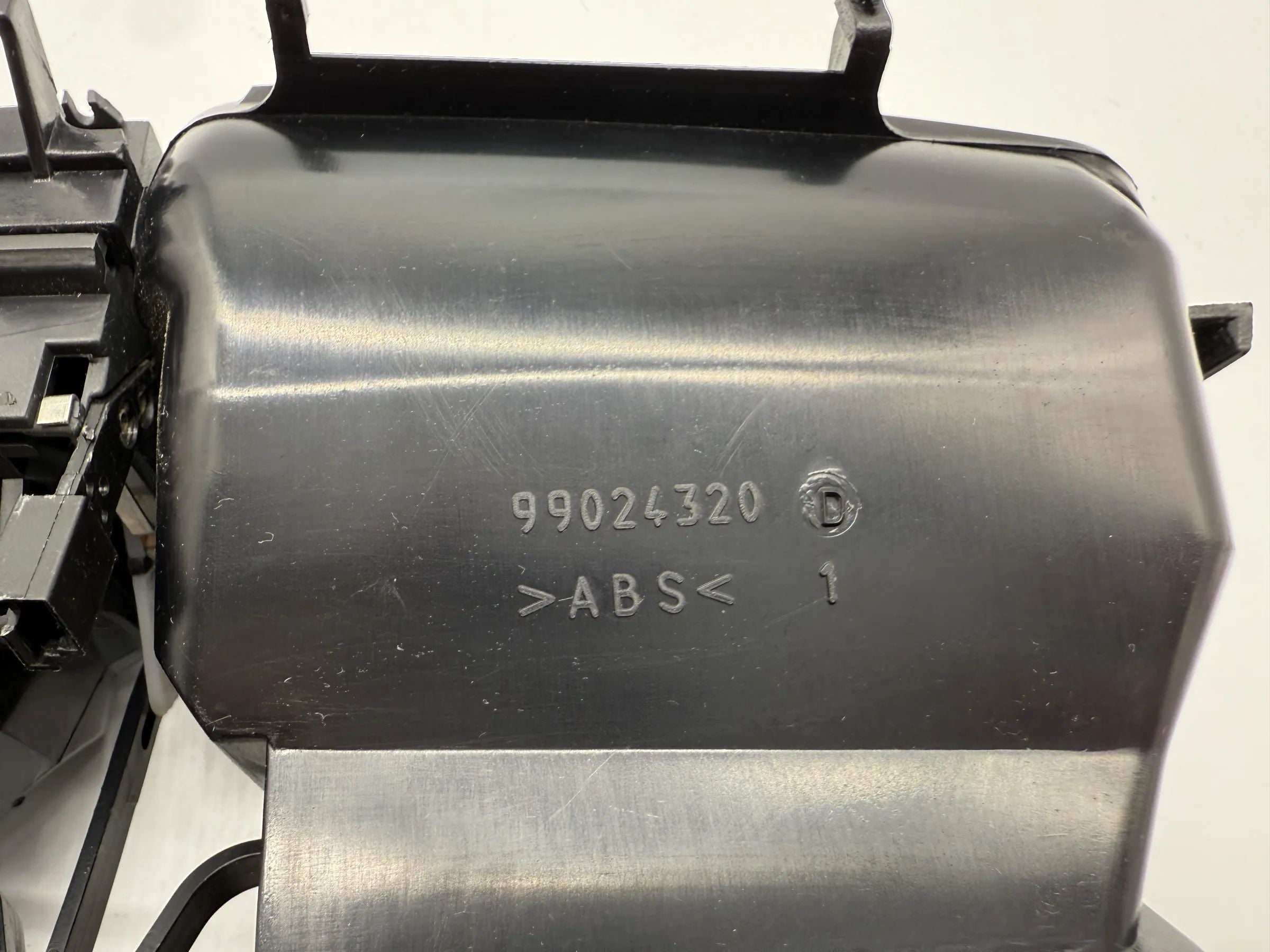 Original Citroen C5 (RE/DC/DE/DC) Luftdüse Luftgitter Mitte Vorne 963261727A