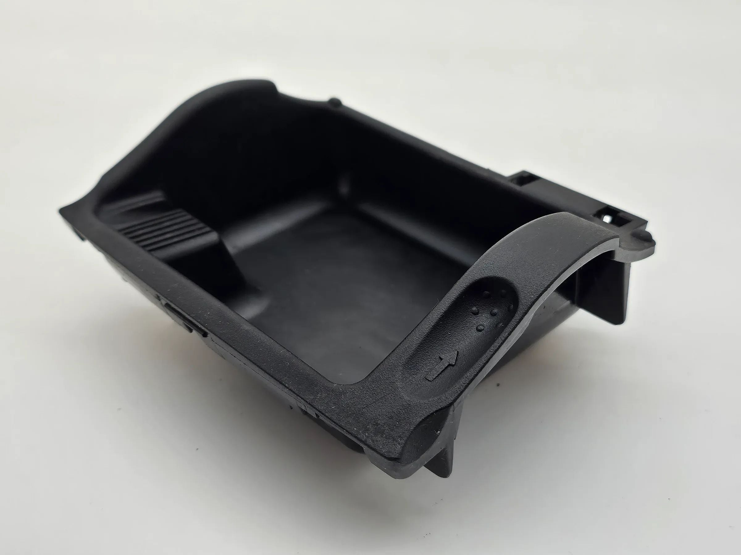 Original Mercedes Benz W203 S203 CL203 Aschenbecher Einsatz Blende 2036800130