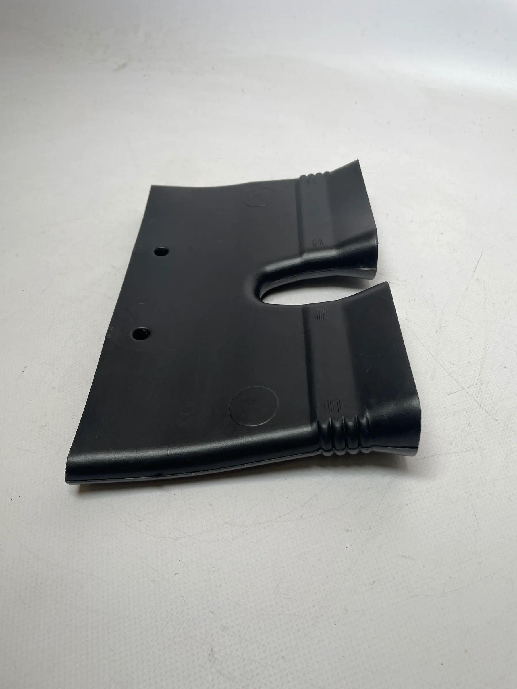 Original BMW X3 (E53) conduit de chauffage droit arrière 8408772