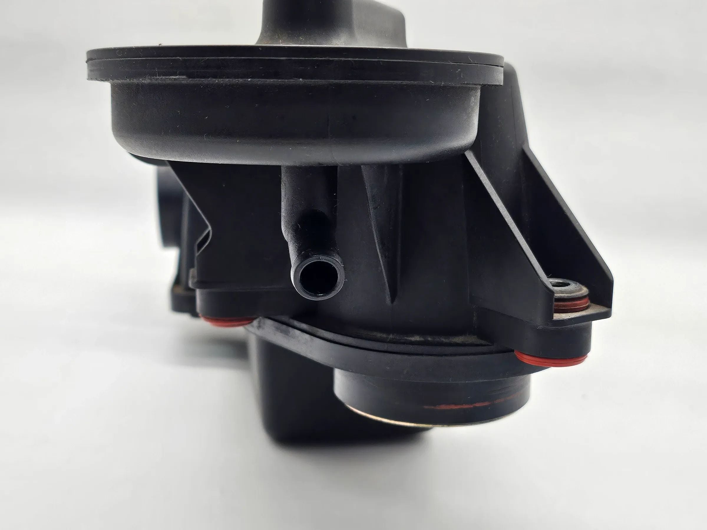 Original Mercedes-Benz C200 CL203 W203 Luftfiltergehäuse  M111 A1110940183