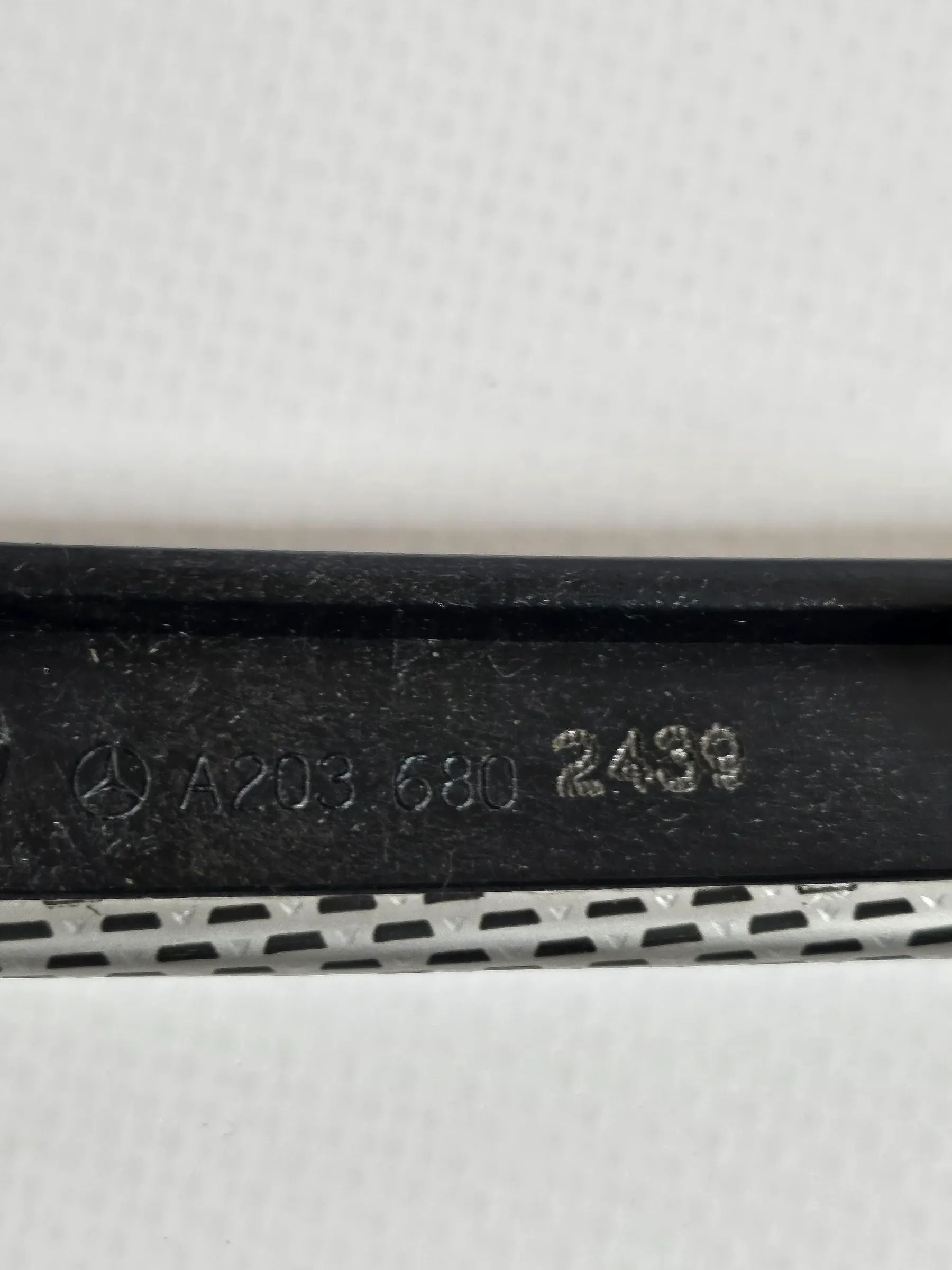 Original Mercedes Benz W203 C-Klasse Radio Verkleidung Blende Sport A2036802439