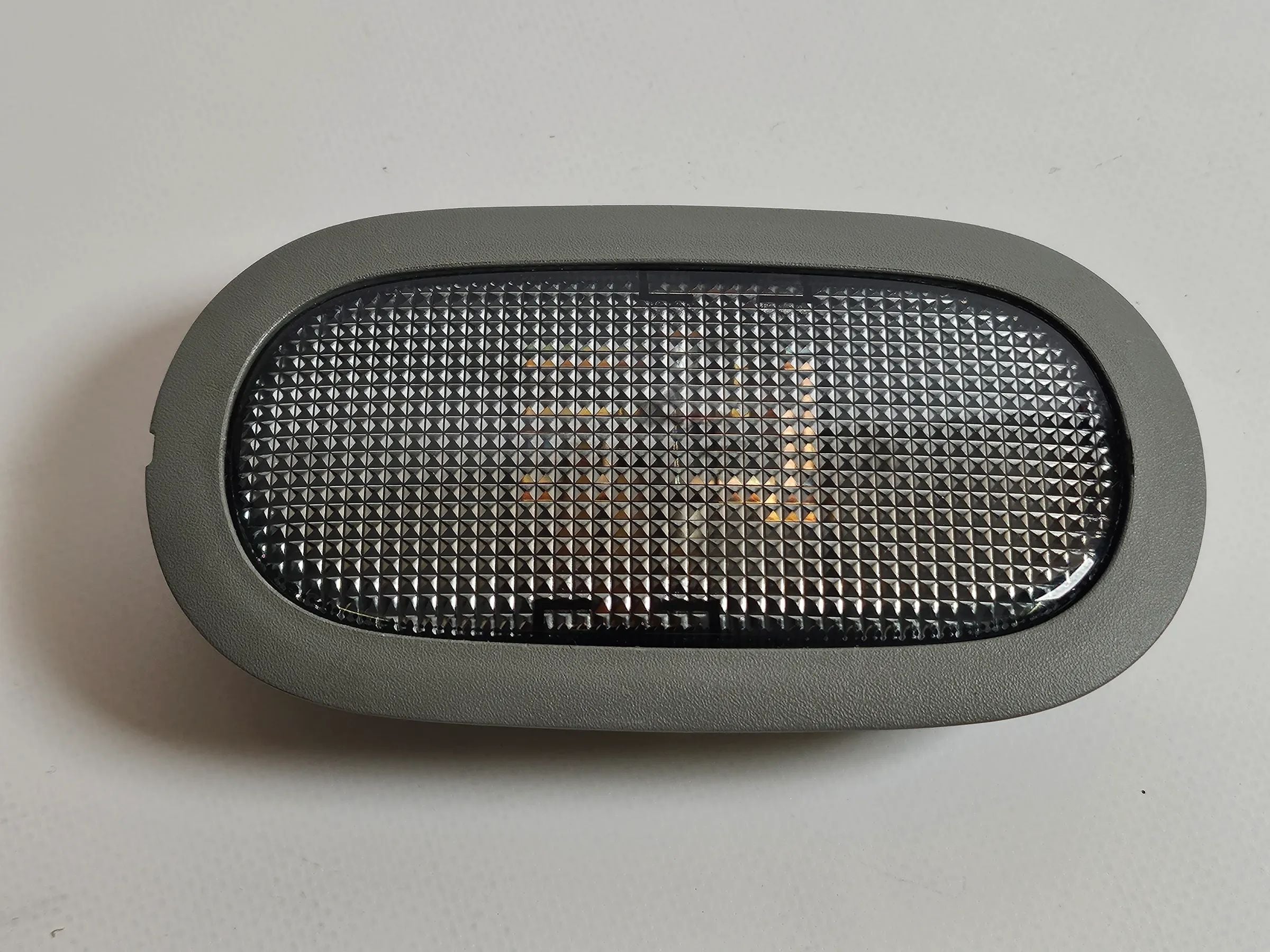 Orig RENAULT CLIO 2 II  Innenraum Deckenbeleuchtung Leselicht Leuchte 7700410612