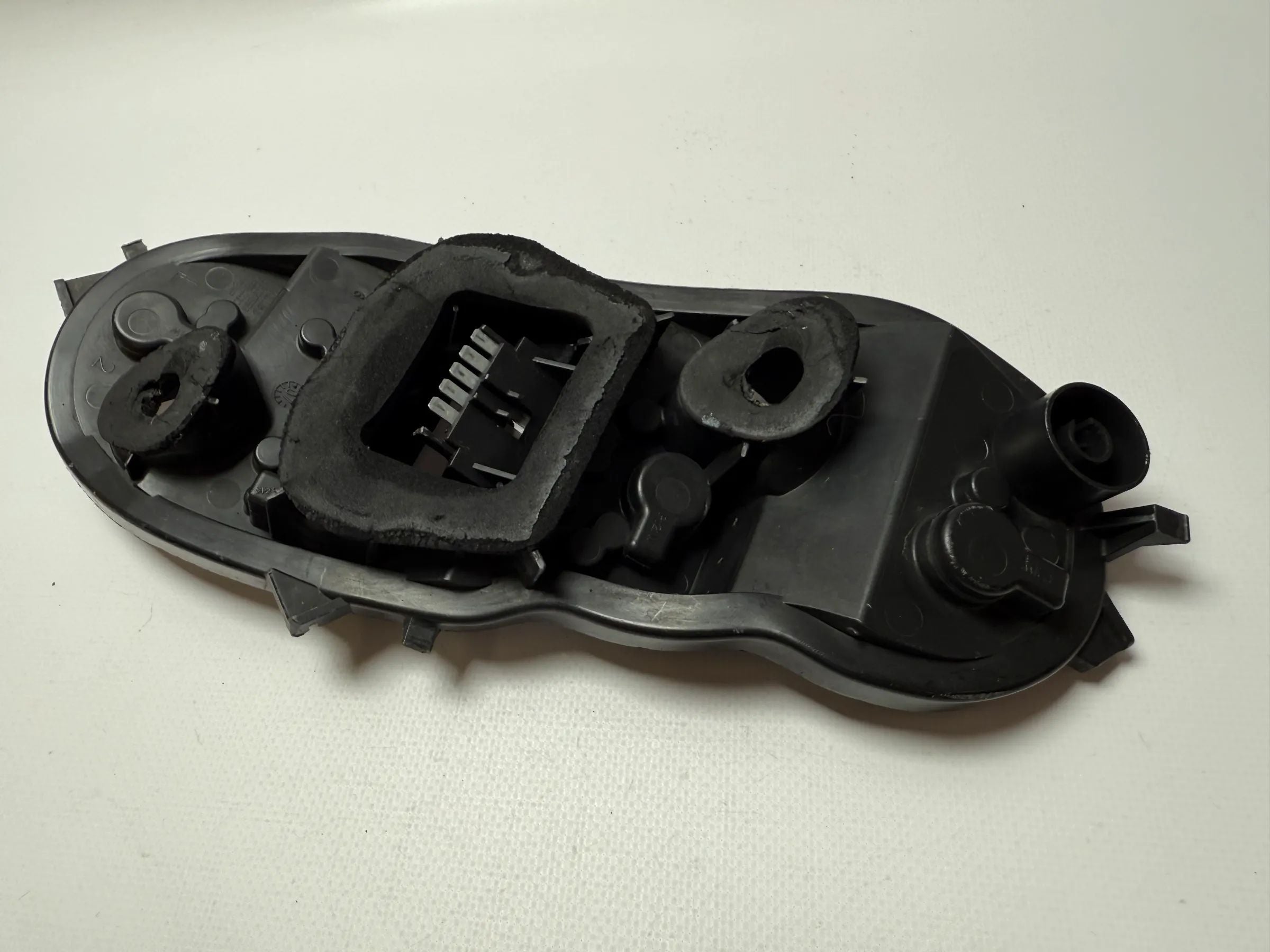 Original Opel Corsa D Lampenträger Rücklicht Links 88037853