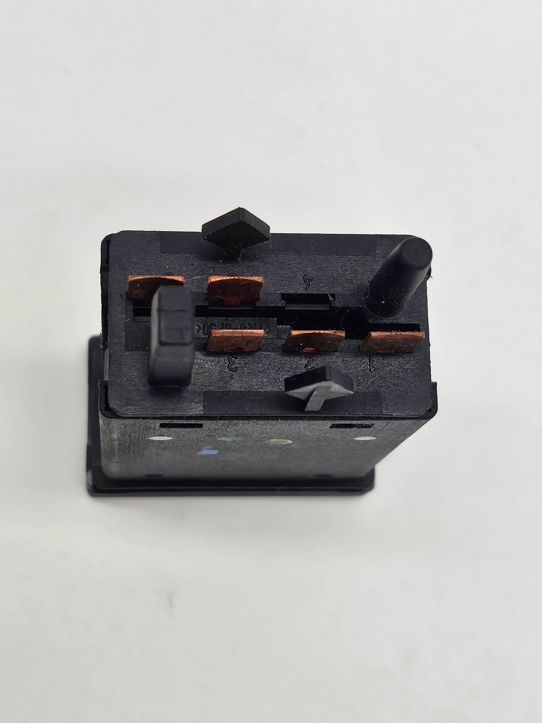 Oryginalny przełącznik podgrzewania tylnej szyby VW Lupo 6X 6N0959621B