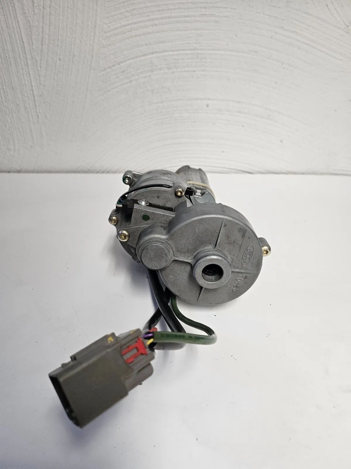 Moteur de coffre arrière d'origine Ford Expedition 2012 NM090030D OEM AUTOGATOR
