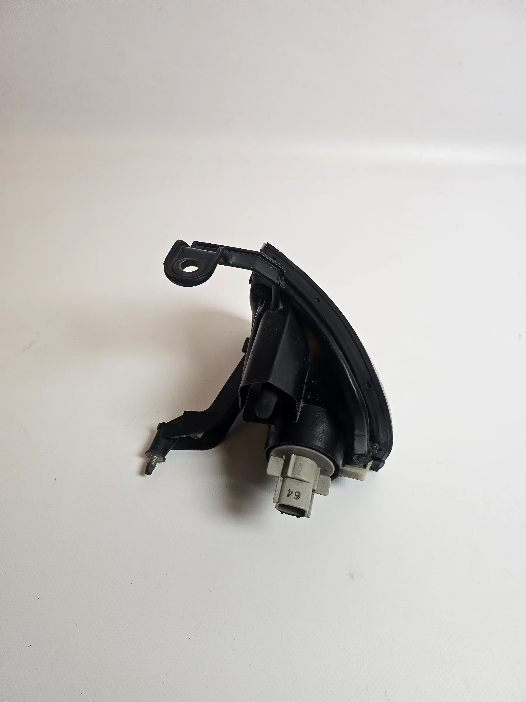 Oryginalny kierunkowskaz przedni prawy SUZUKI BALENO EG 210-32018