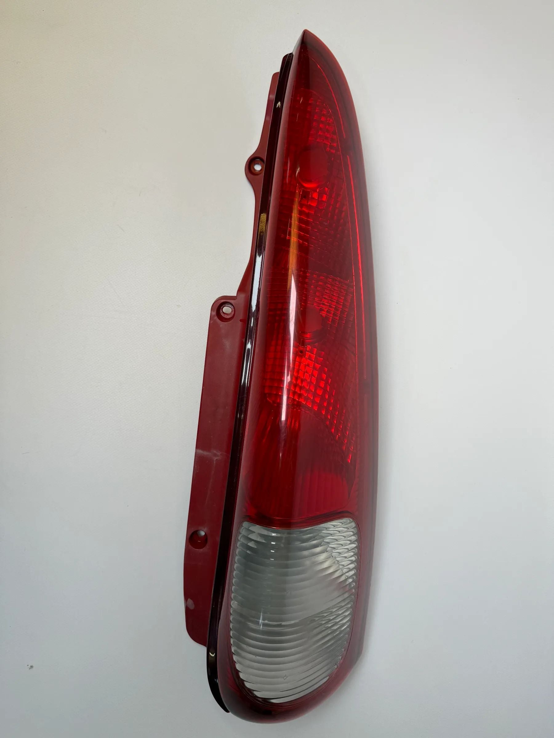 Original Daewoo / Chevrolet Rezzo (U100) rear light taillight right 96460014 