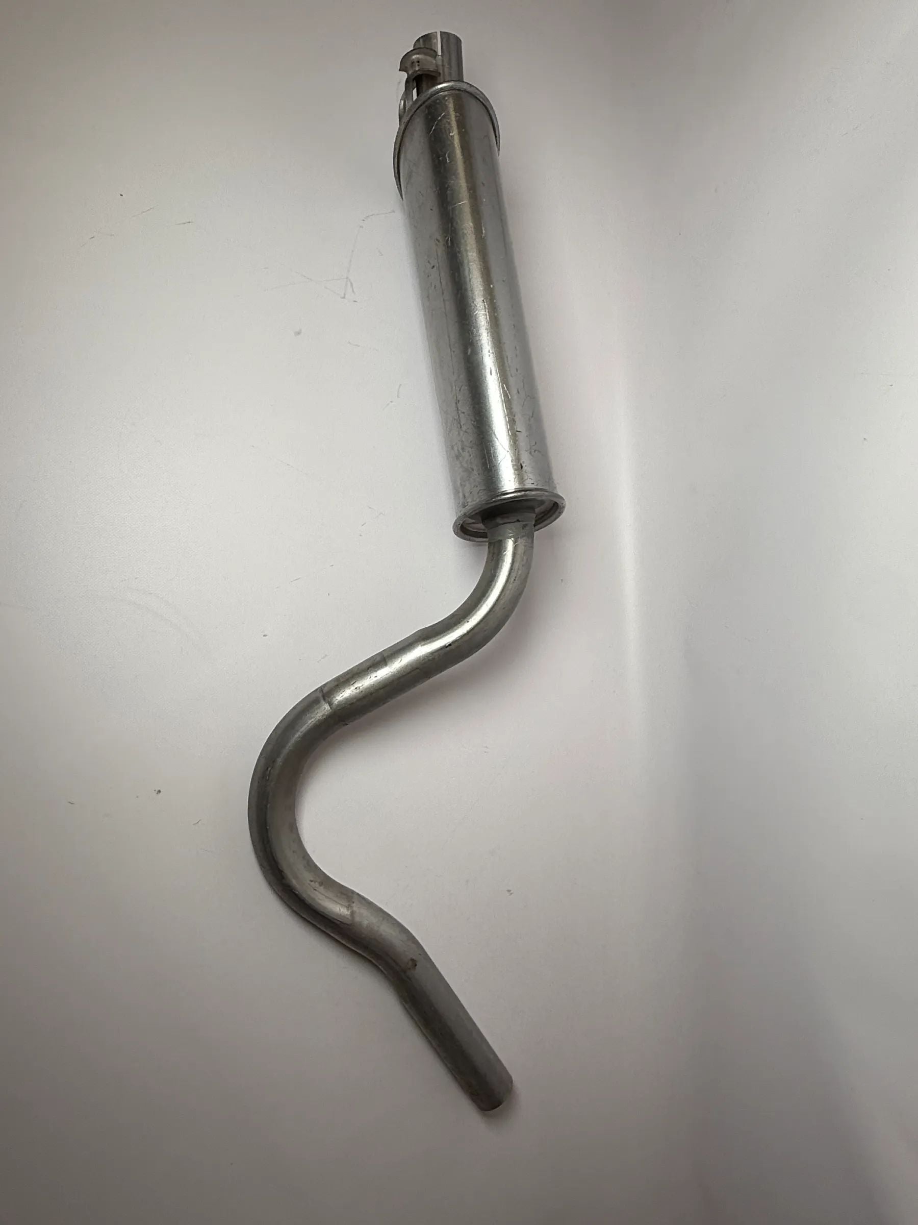 Oryginalny środkowy tłumik Opel Rekord E / Carlton MK 90027409