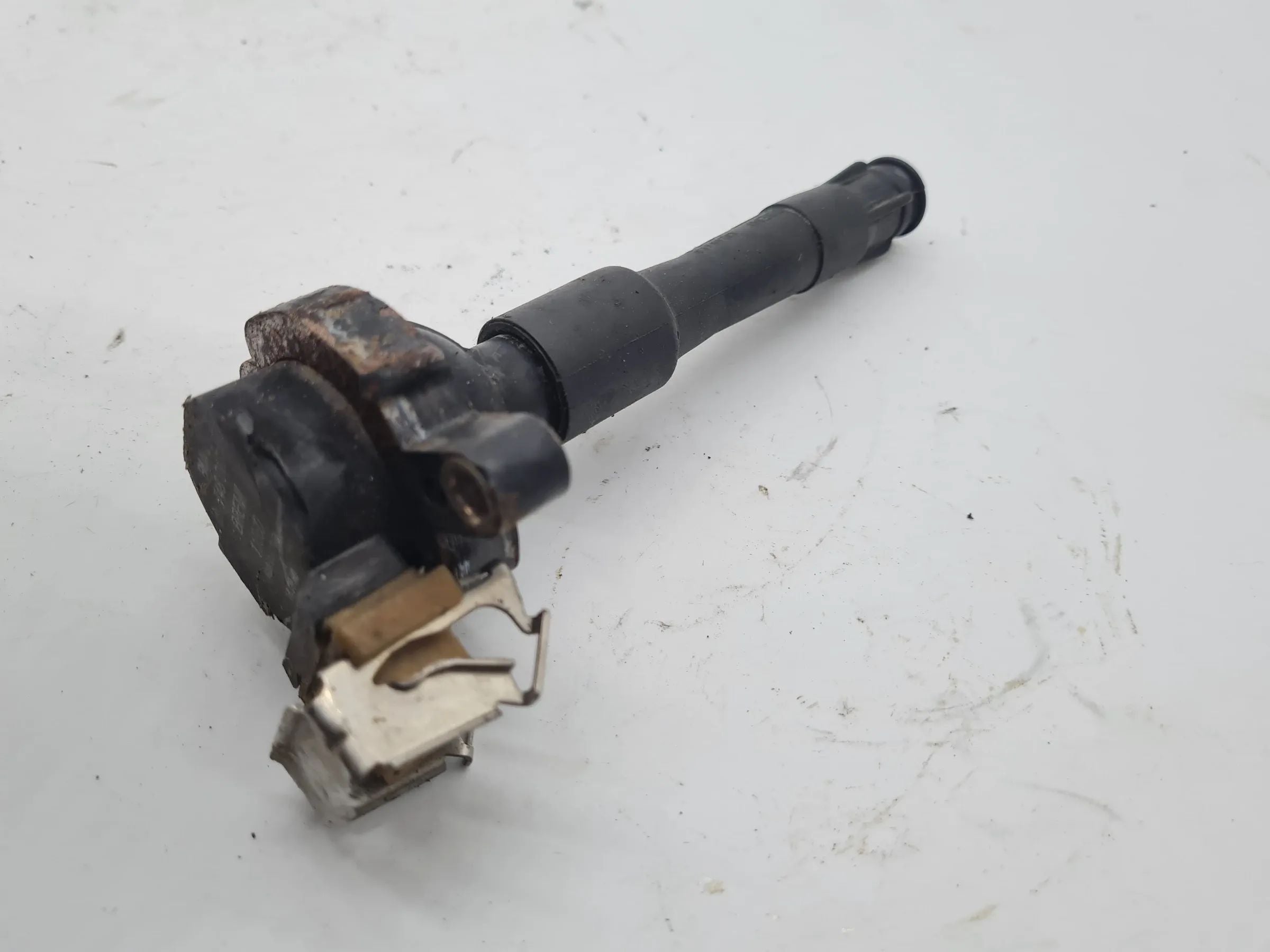 Original BMW 3 Series (E46) Ignition Coil 1748017