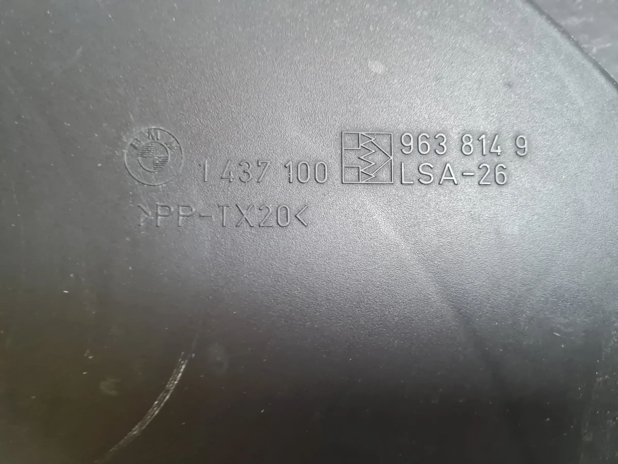 Original BMW X5 E53 Luftansaugkanal Teil 1437100