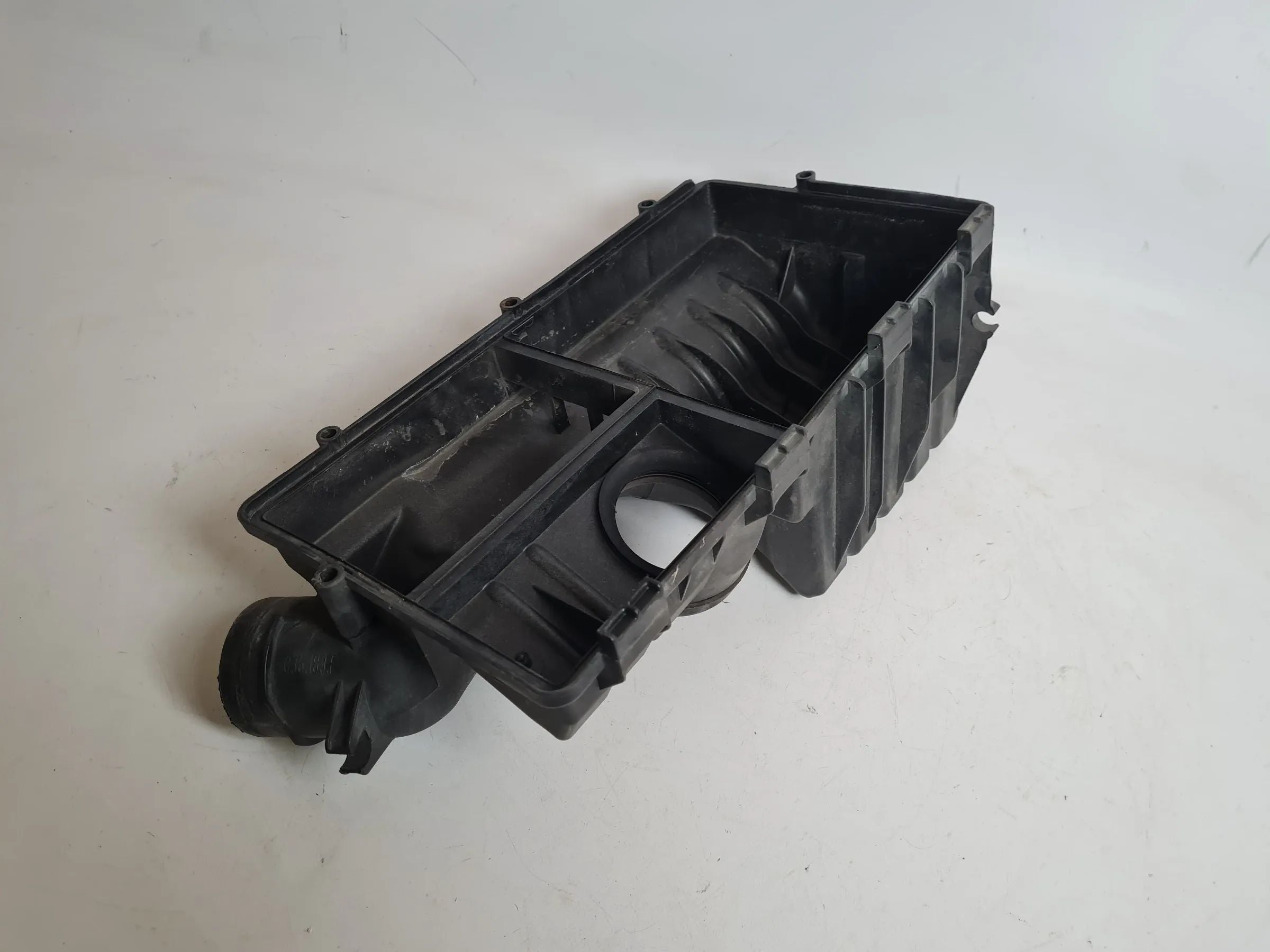 Seat Ibiza III 6L1 Luftfilterkasten Teil Links 036.183.F Original
