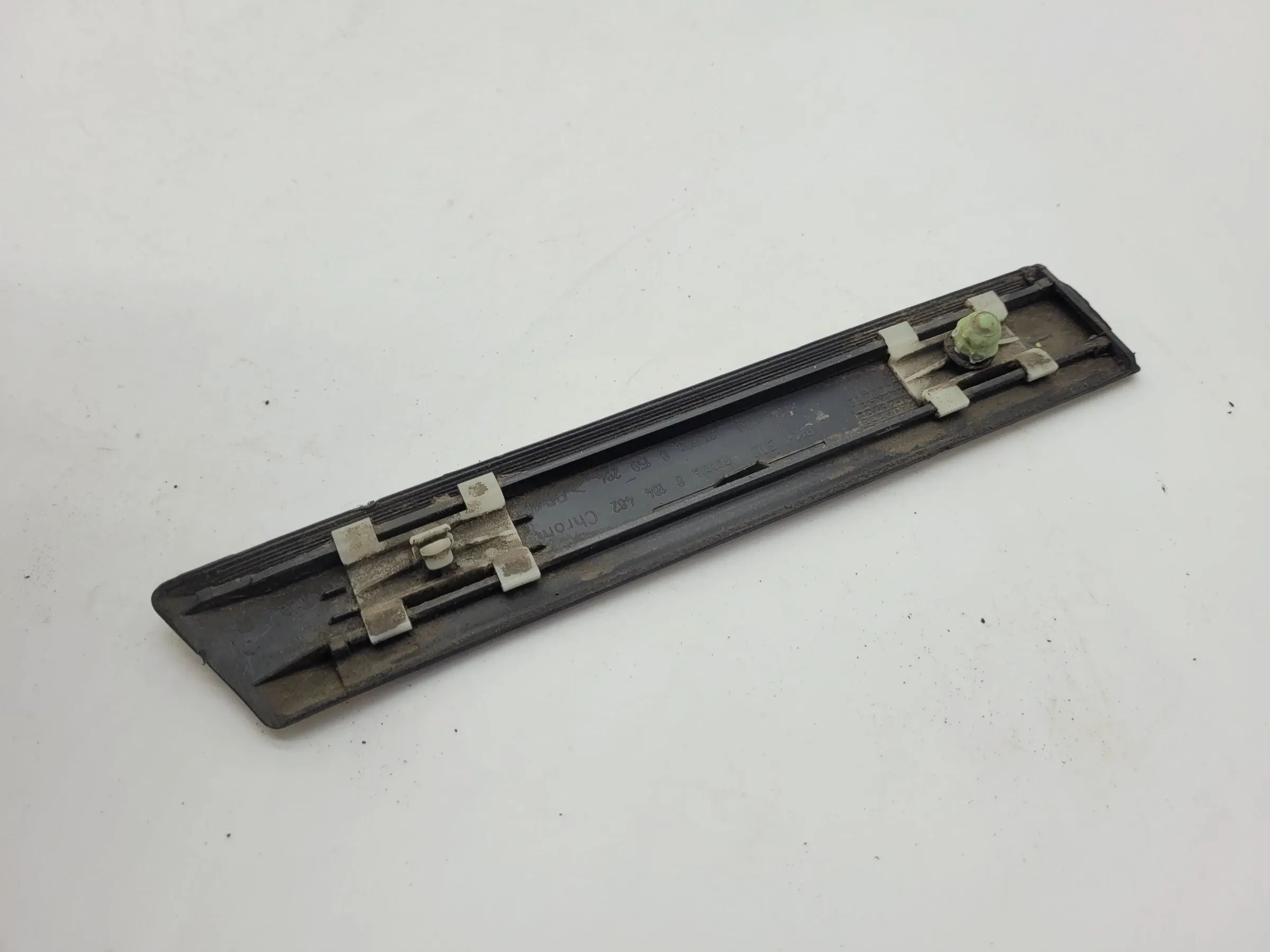 Original BMW 5er (E39) Zierleiste Stoßleiste Kotflügel Rechts, 8184482