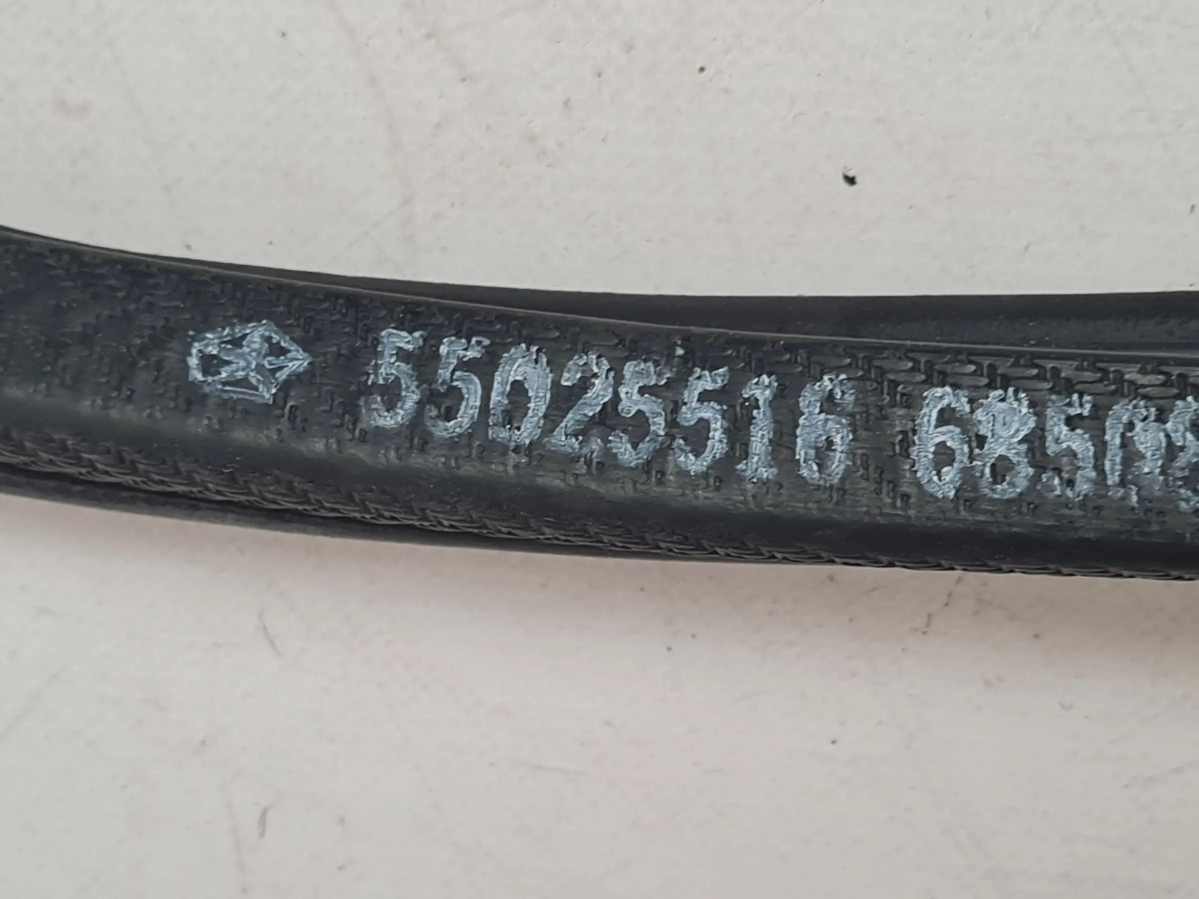Segel Jendela Pintu Original Jeep Cherokee / Wrangler 2 XJ/TJ 55025516