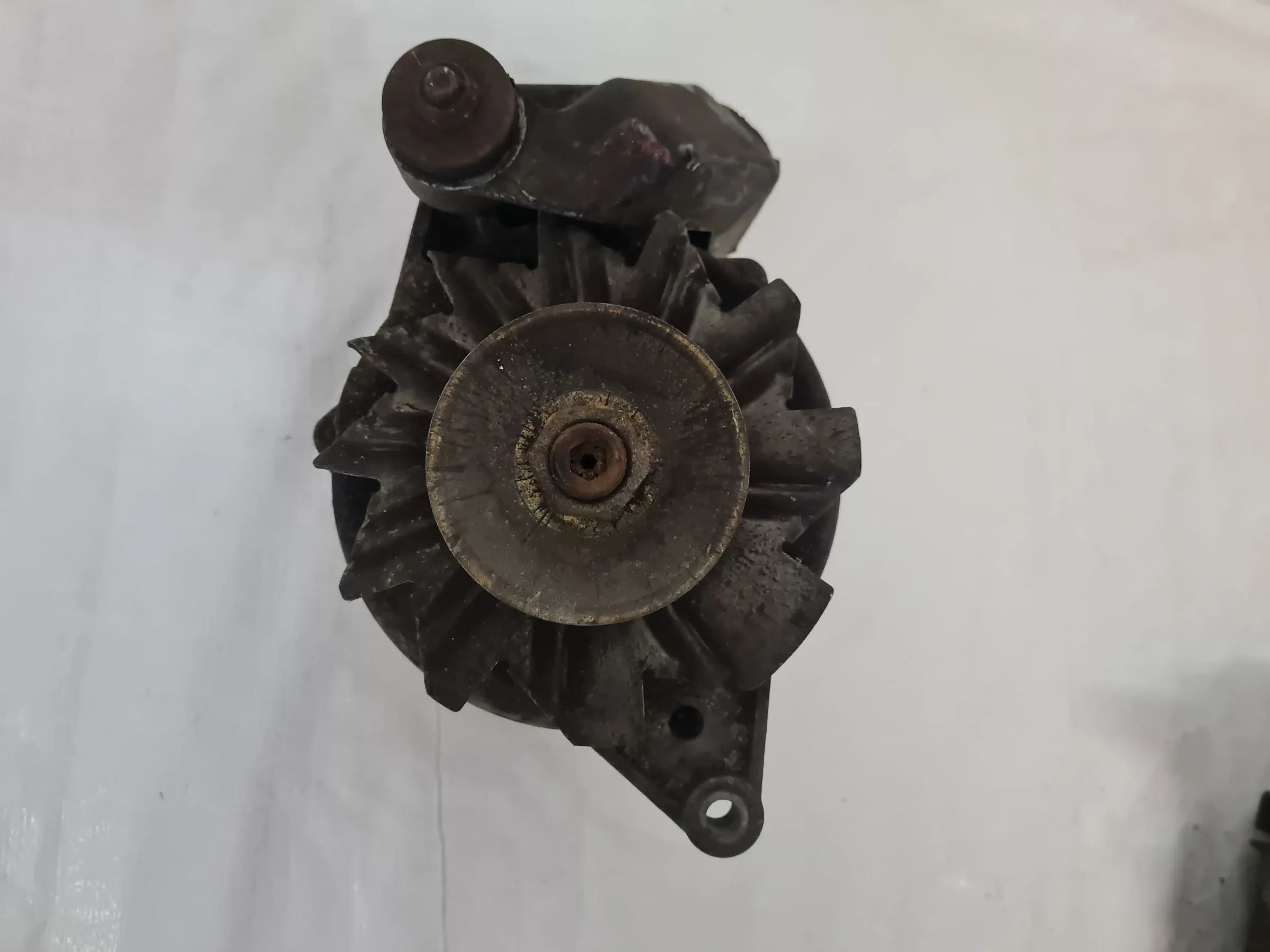 Original Opel Ascona B/Kadett E 1.3/1.6 Lichtmaschine 0290800062