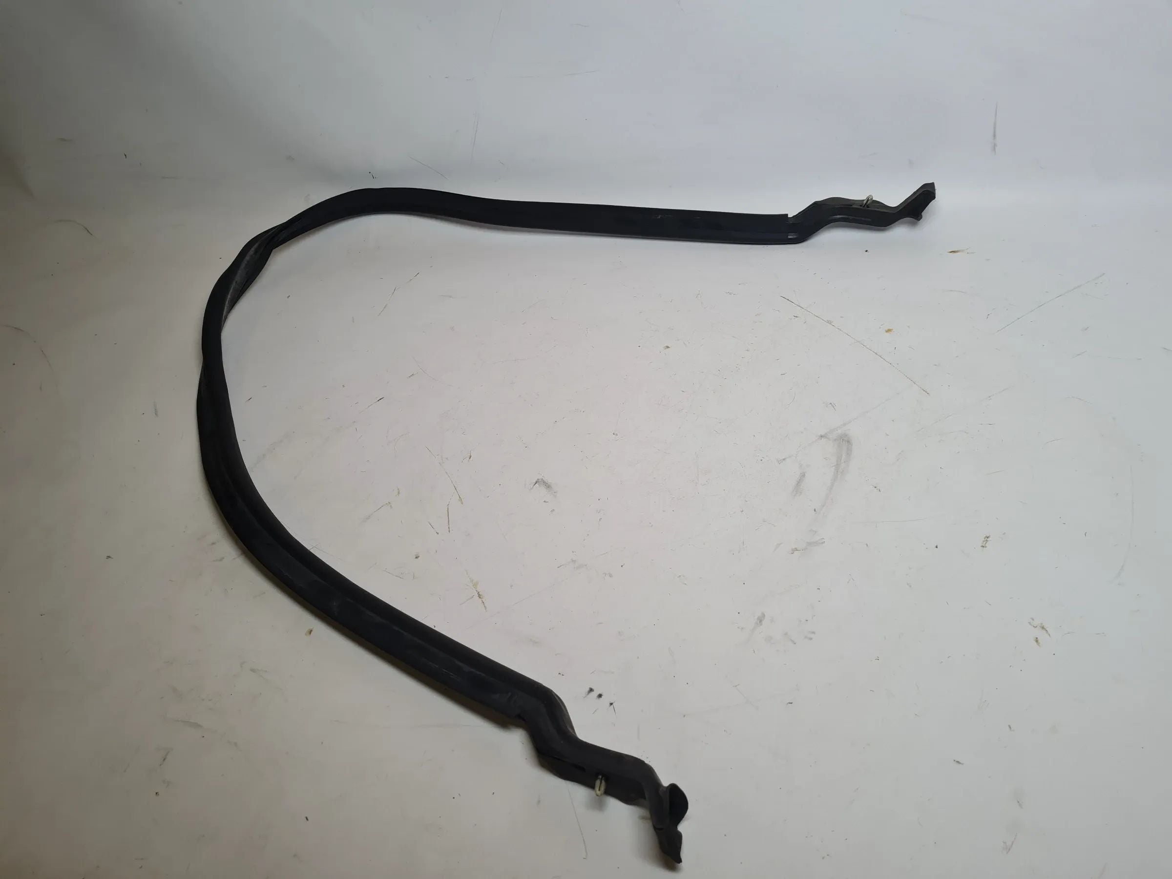 Orijinal BMW 5 Serisi (E60/E61) Conta Kauçuk Motor Kaputu 06.52-7034163