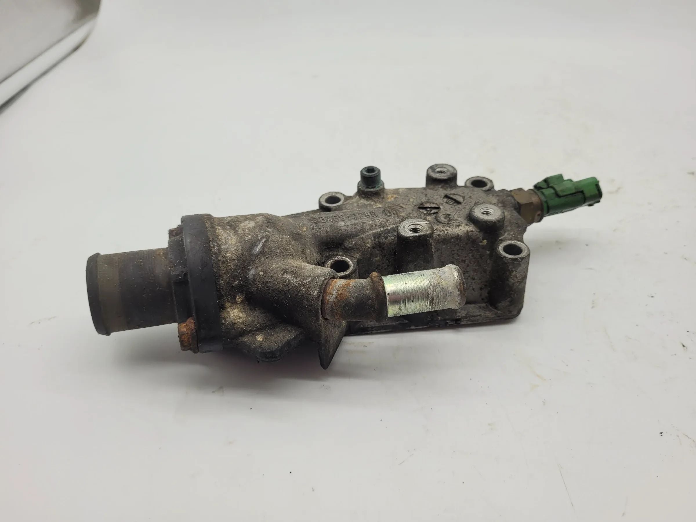 ของแท้ Peugeot 206 CC (2D) ตัวควบคุมอุณหภูมิน้ำหล่อเย็น ฝาครอบเทอร์โมสตัท 9646977280