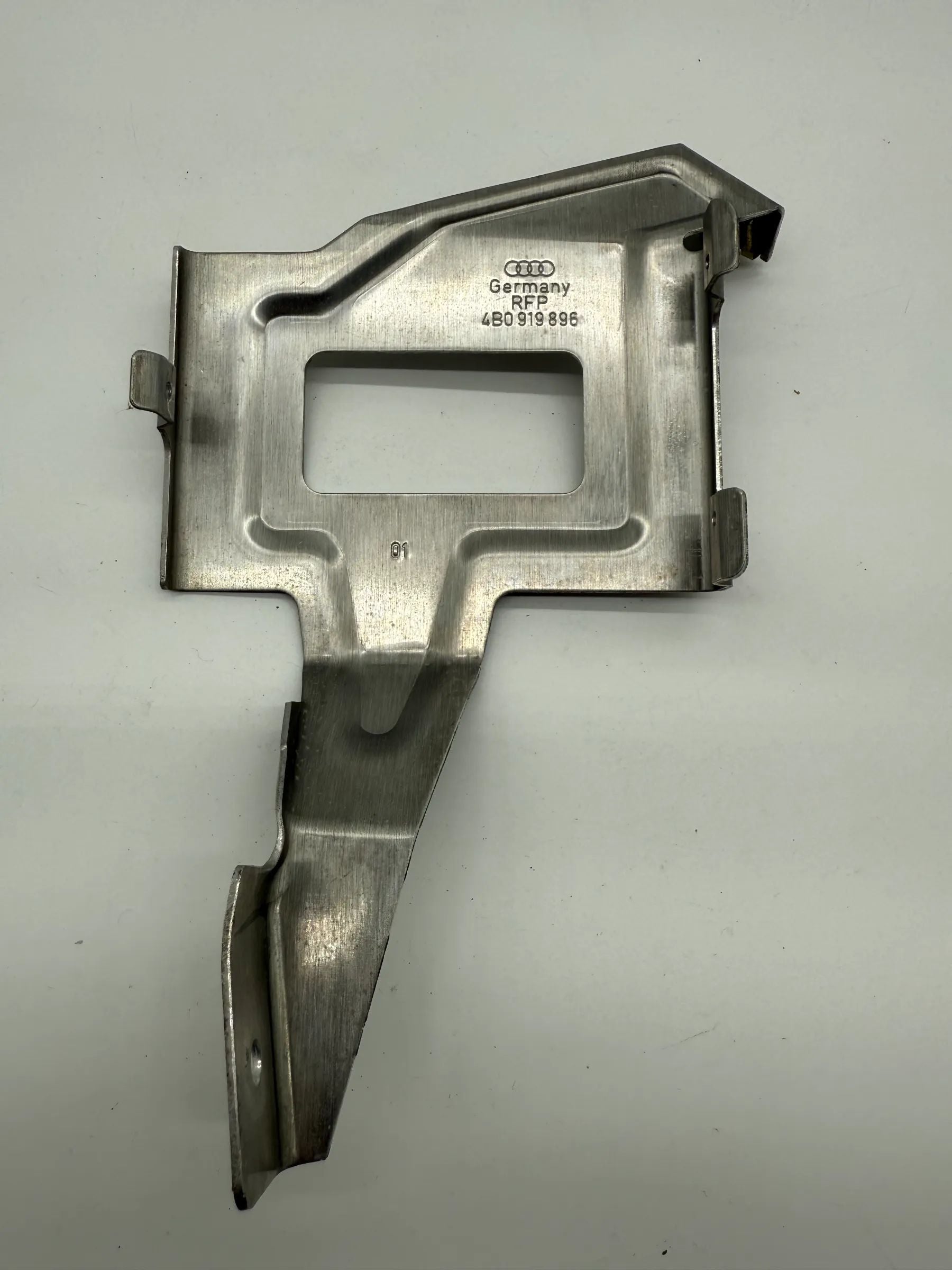 Support de navigation GPS Support Audi S4 A4 B5 VW Passat 3BG 4B0919896