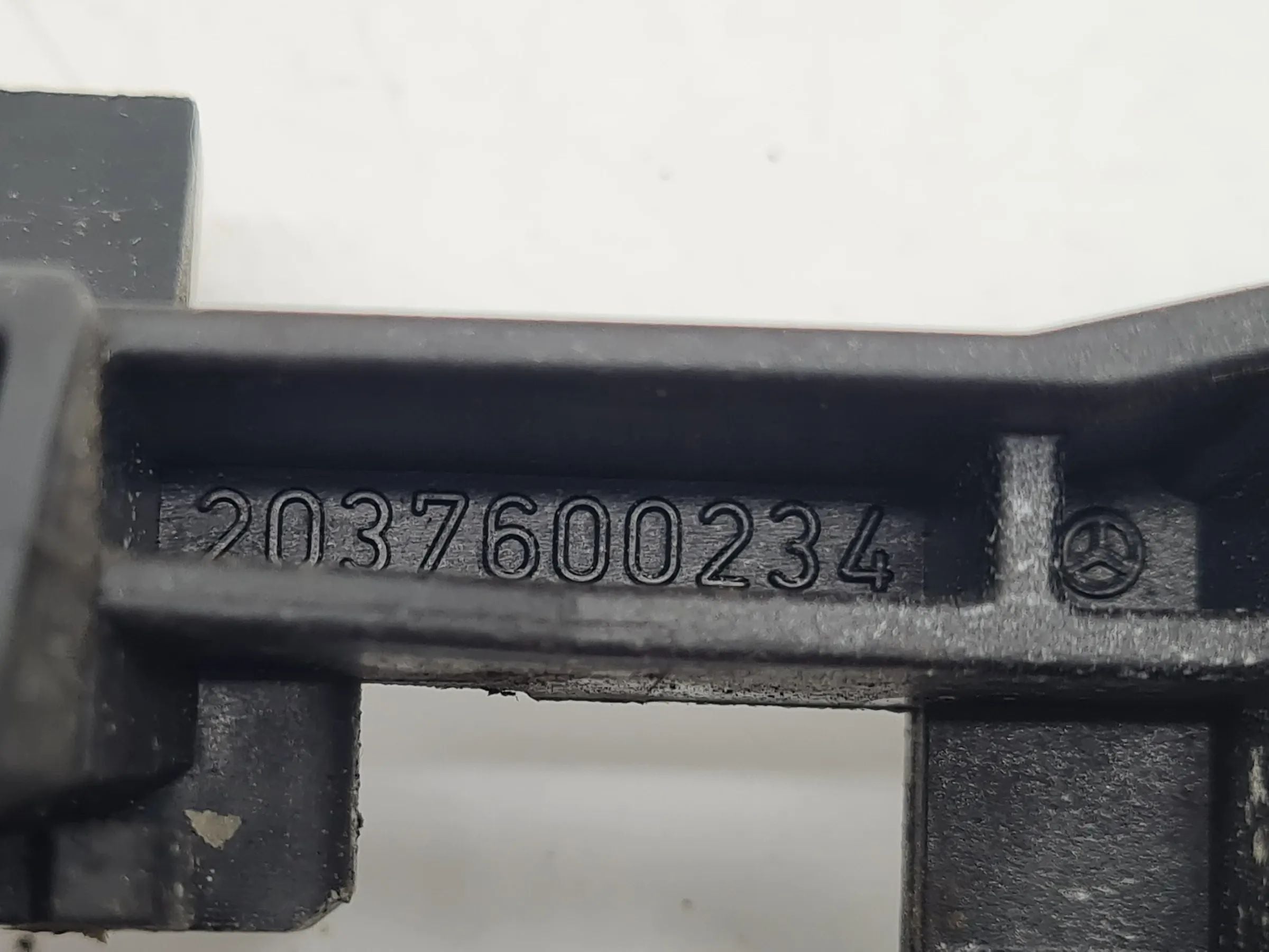 Original Mercedes-Benz C-Klasse (CL203) Türgriff Mechanismum Rechts A2037600234
