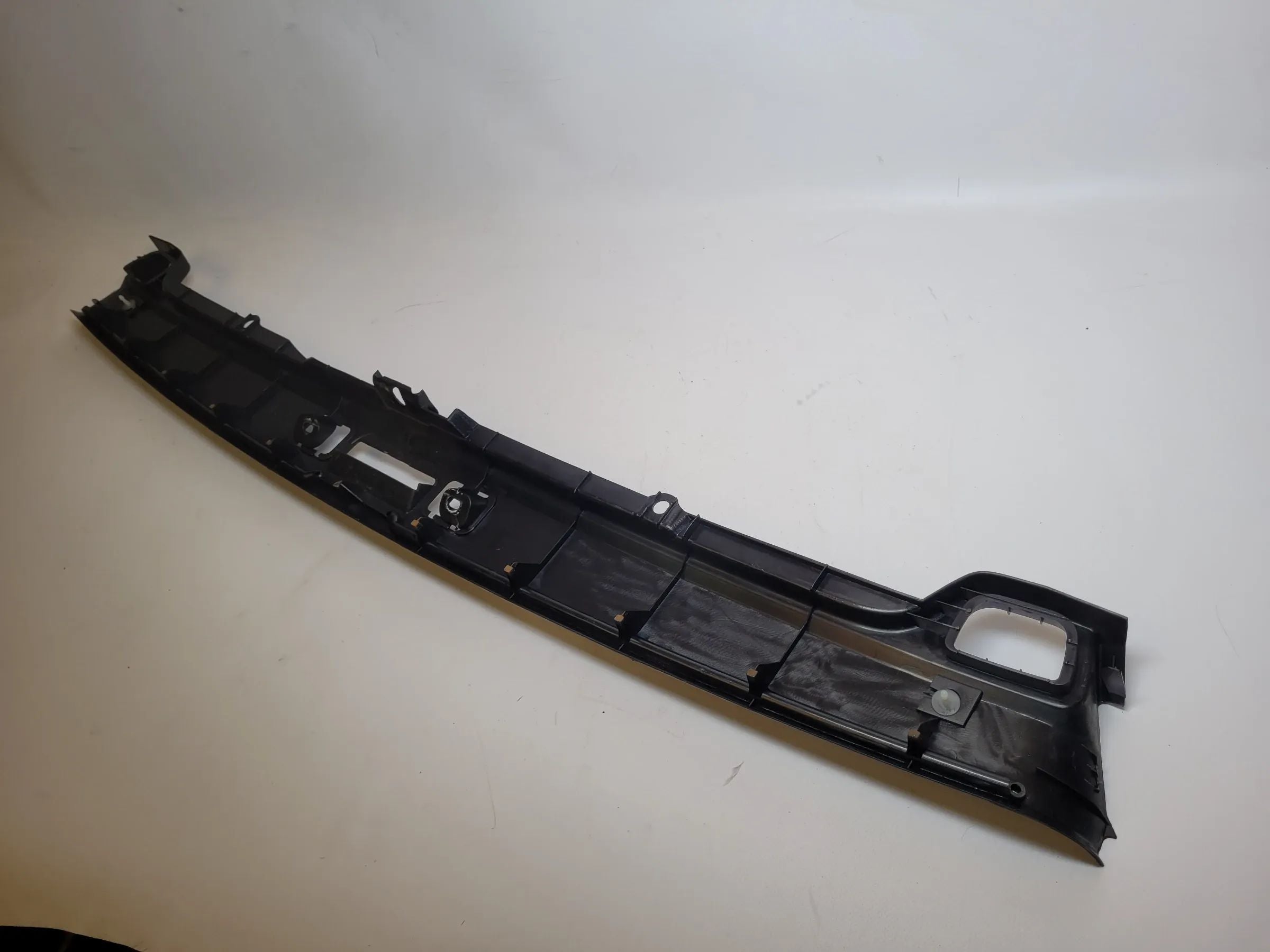 BMW 5er Touring E39 Blende Landekante Kofferraum 51.47-8185232 Original