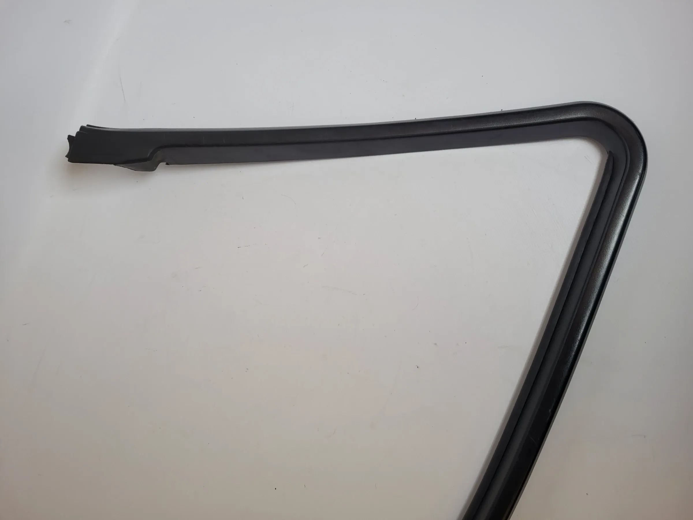 BMW 5er Touring E39 Blende Fensterrahmen Tür Links Vorne 8183731A Original