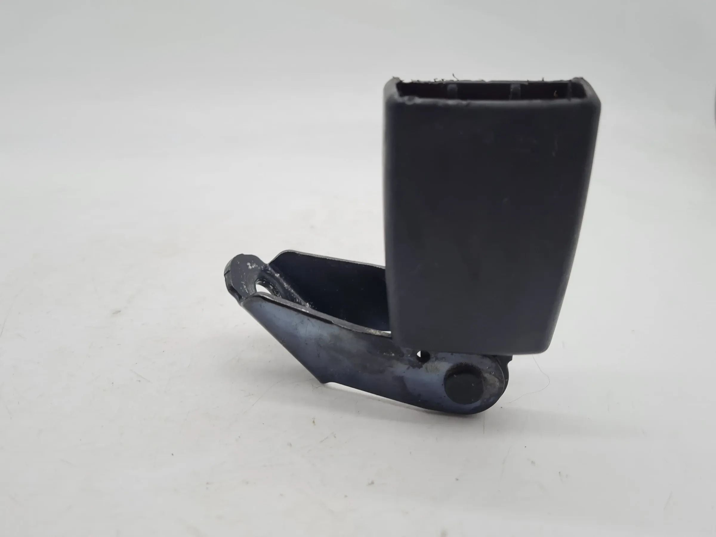 BMW 5er Touring E39 Gurtschloss Gurt Hinten Links 8176519 Original