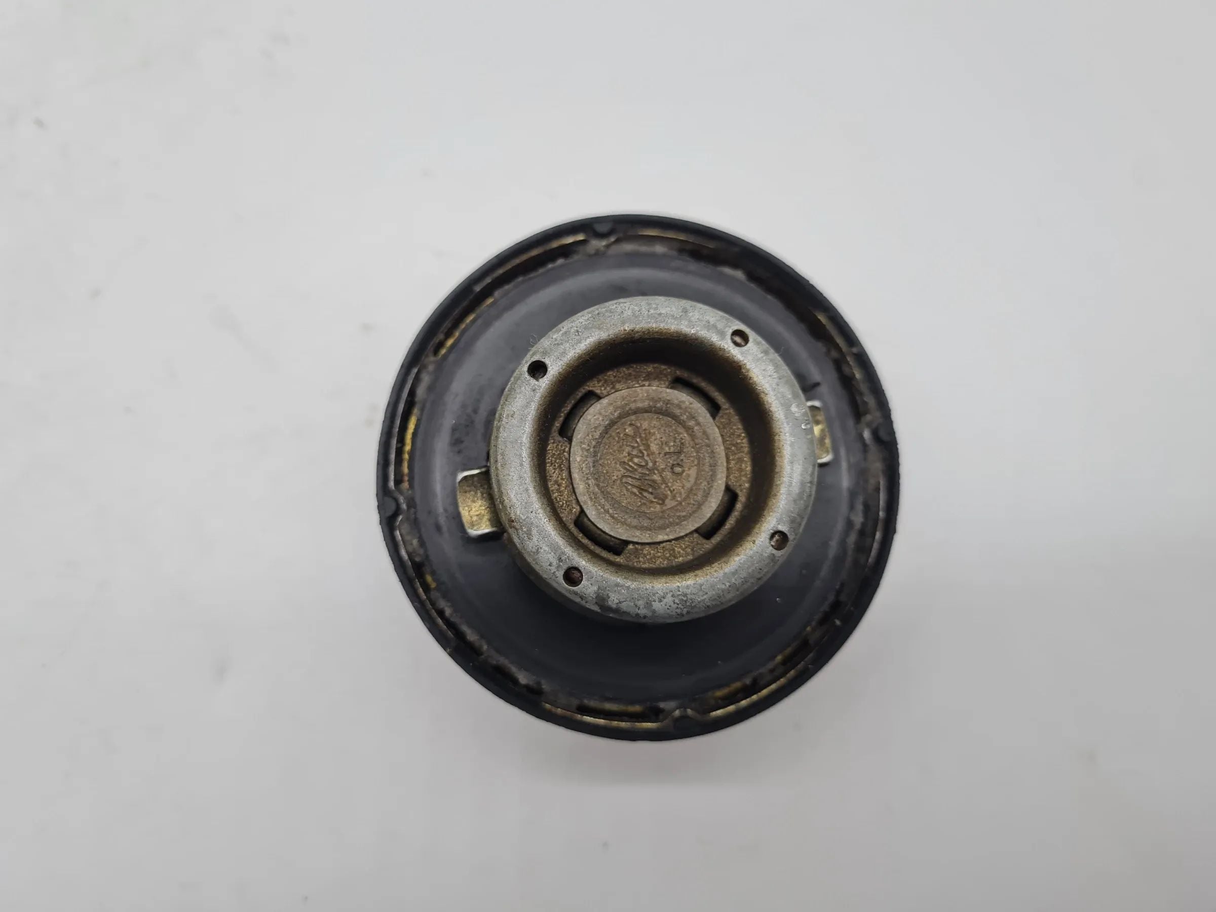 BMW 5er Touring E39 Tankdeckel (1183342) Original