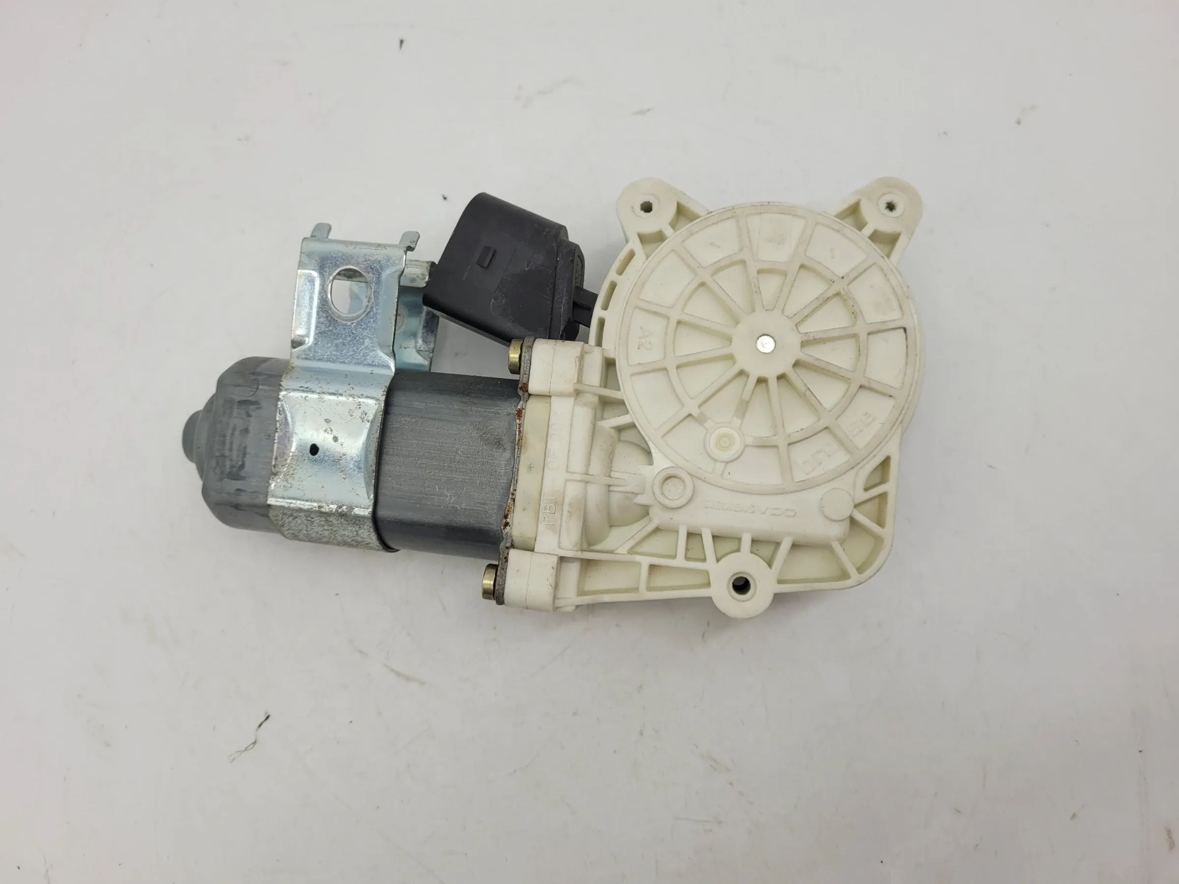 BMW 5er Touring E61 Fensterhebermotor Vorne Rechts 6922268 Original