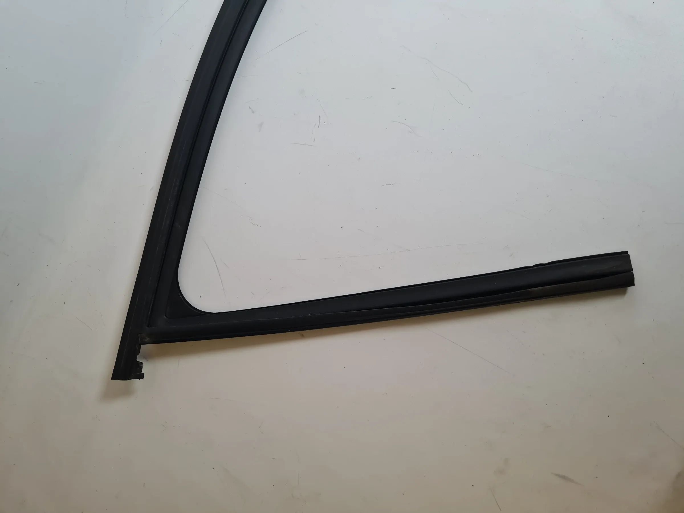BMW 3er Touring E91 Fenster Dichtung Gummi Vorne Rechts 16850 Original