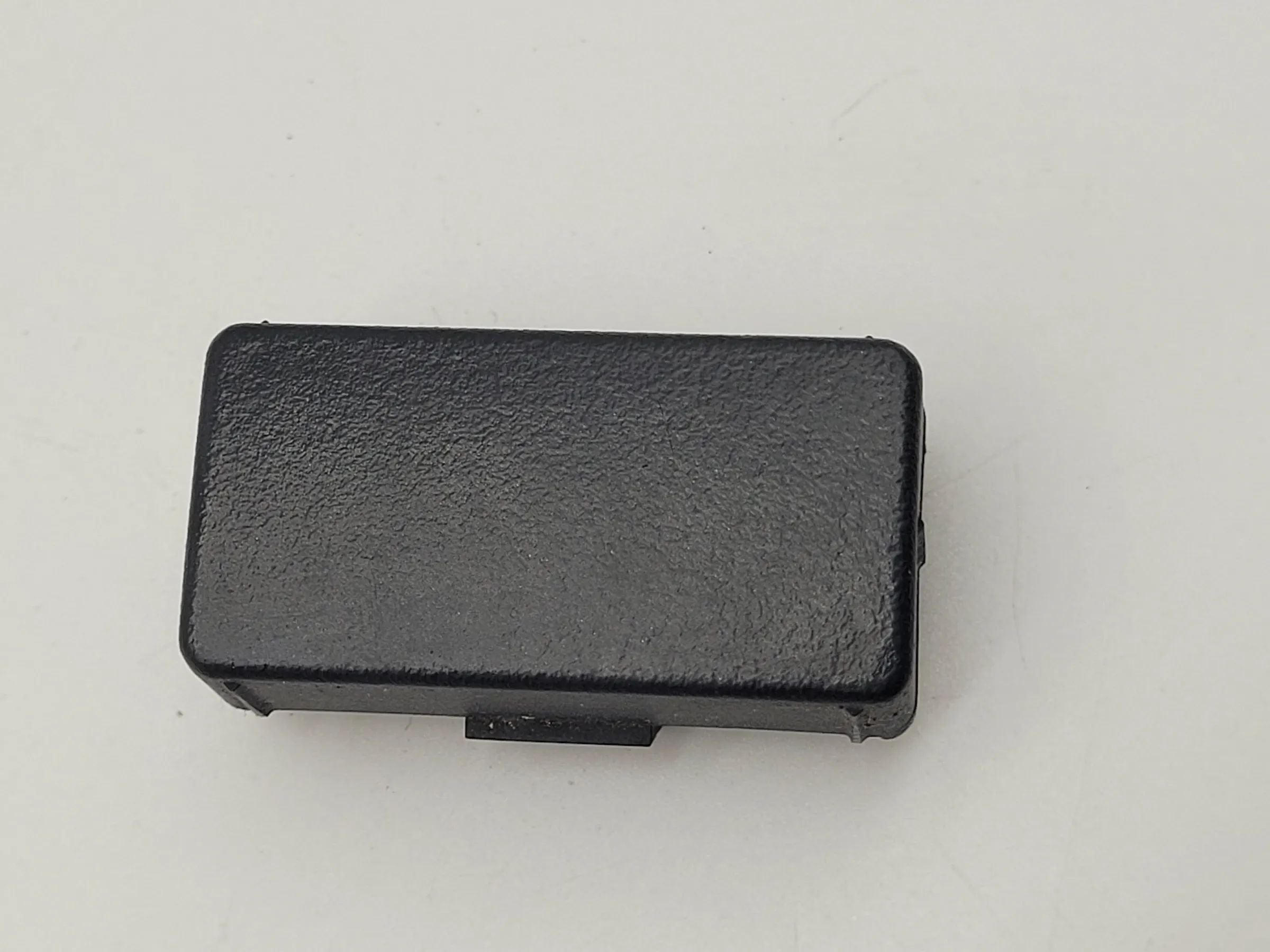 BMW 7er E38 Seiten Verkleidung Blindknopf Links Vorne 52.10-8207257 Original