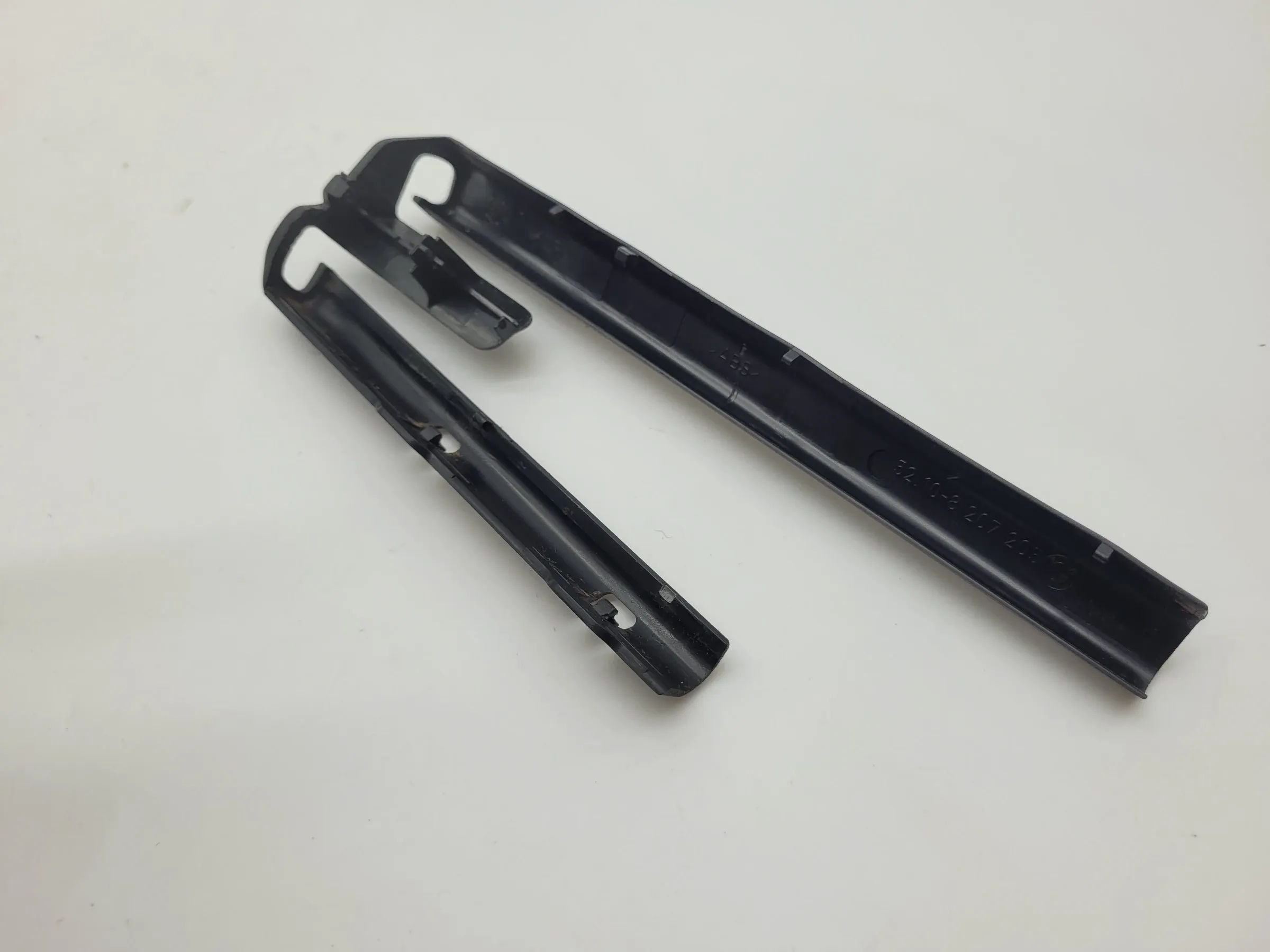 BMW 7er E38 Abdeckung Sitzschiene Links Vorne 52.10-8207205 Original